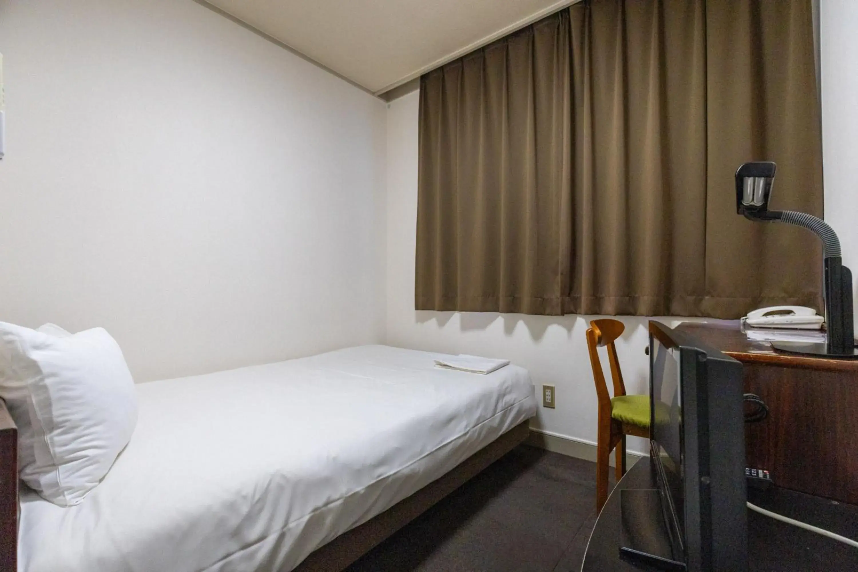 Single Room - single occupancy - Non-Smoking in Tabist Business Hotel Suehiro Matsuyama Single Room - single occupancy - Non-Smoking in Tabist Business Hotel Suehiro Matsuyama