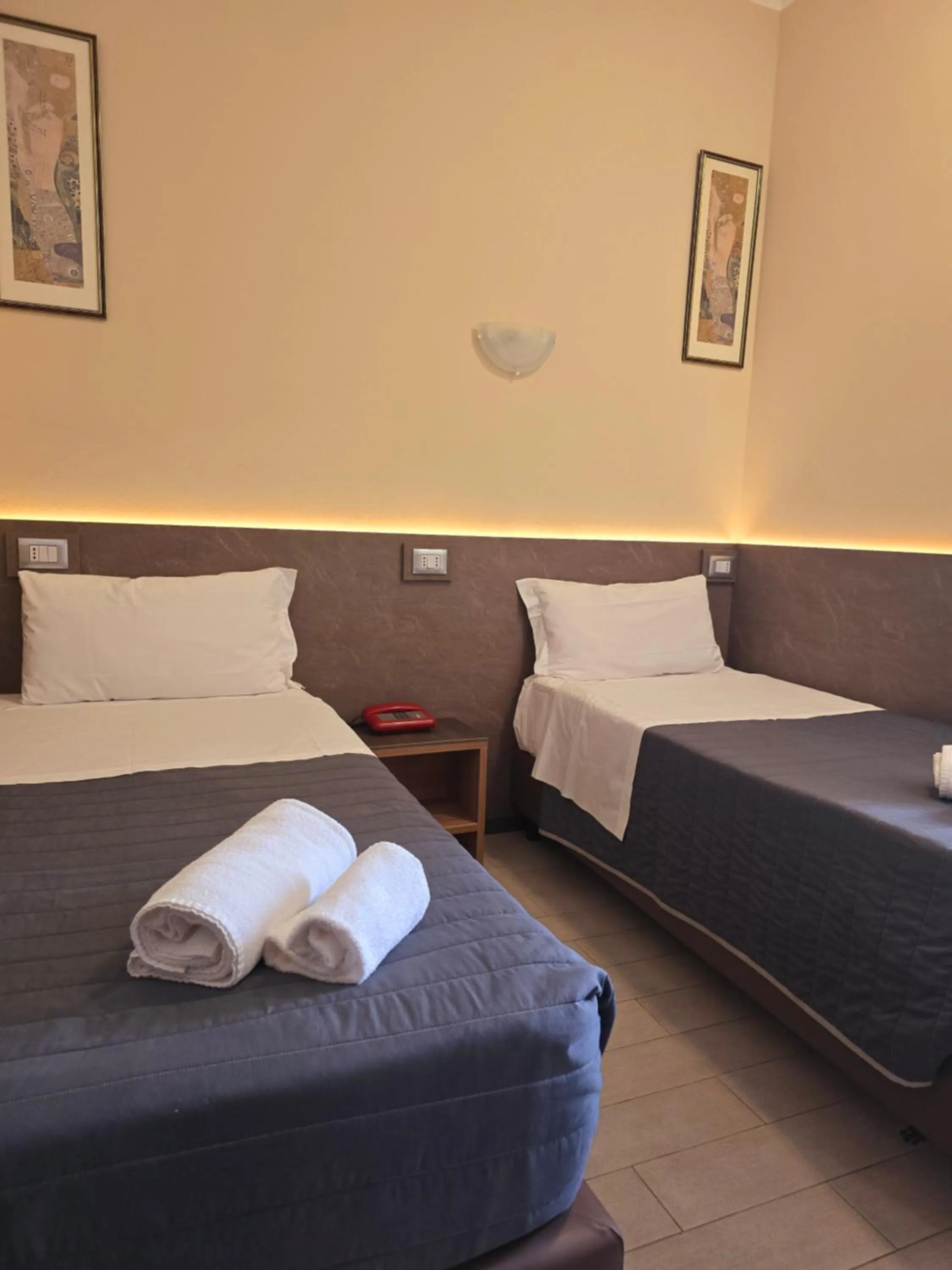 Bedroom, Bed in Hotel Romano