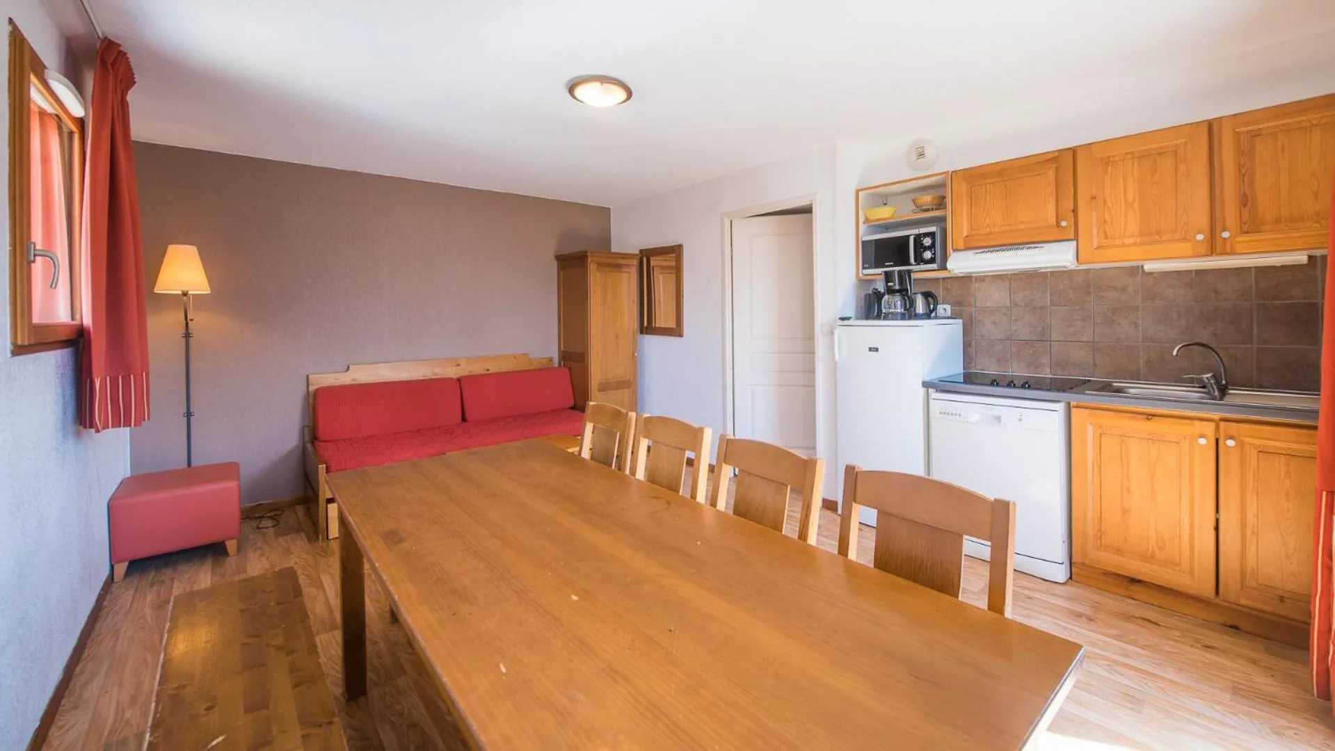 Kitchen or kitchenette in Résidence Vacancéole - Les Etoiles d'Orion