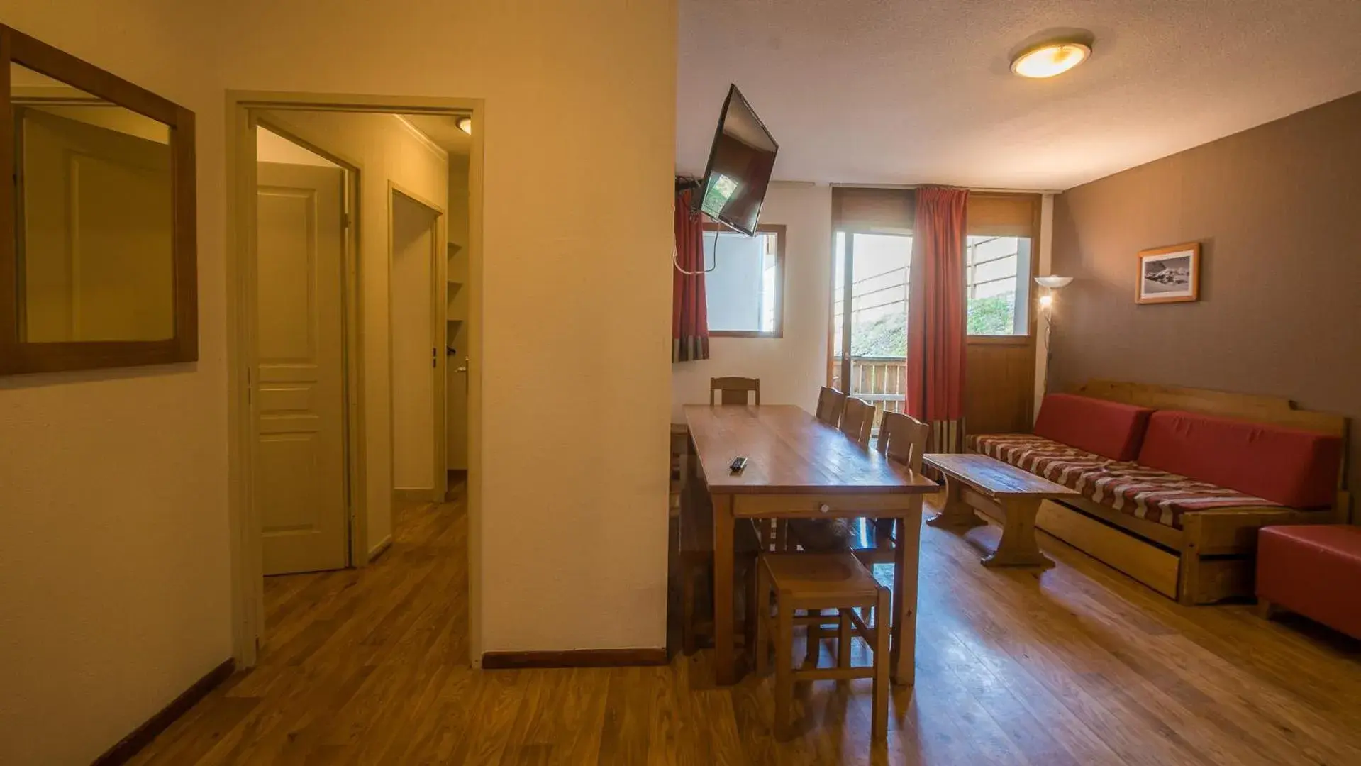 Two-Bedroom Apartment (8 Adults) in Résidence Vacancéole - Les Etoiles d'Orion Two-Bedroom Apartment (8 Adults) in Résidence Vacancéole - Les Etoiles d'Orion