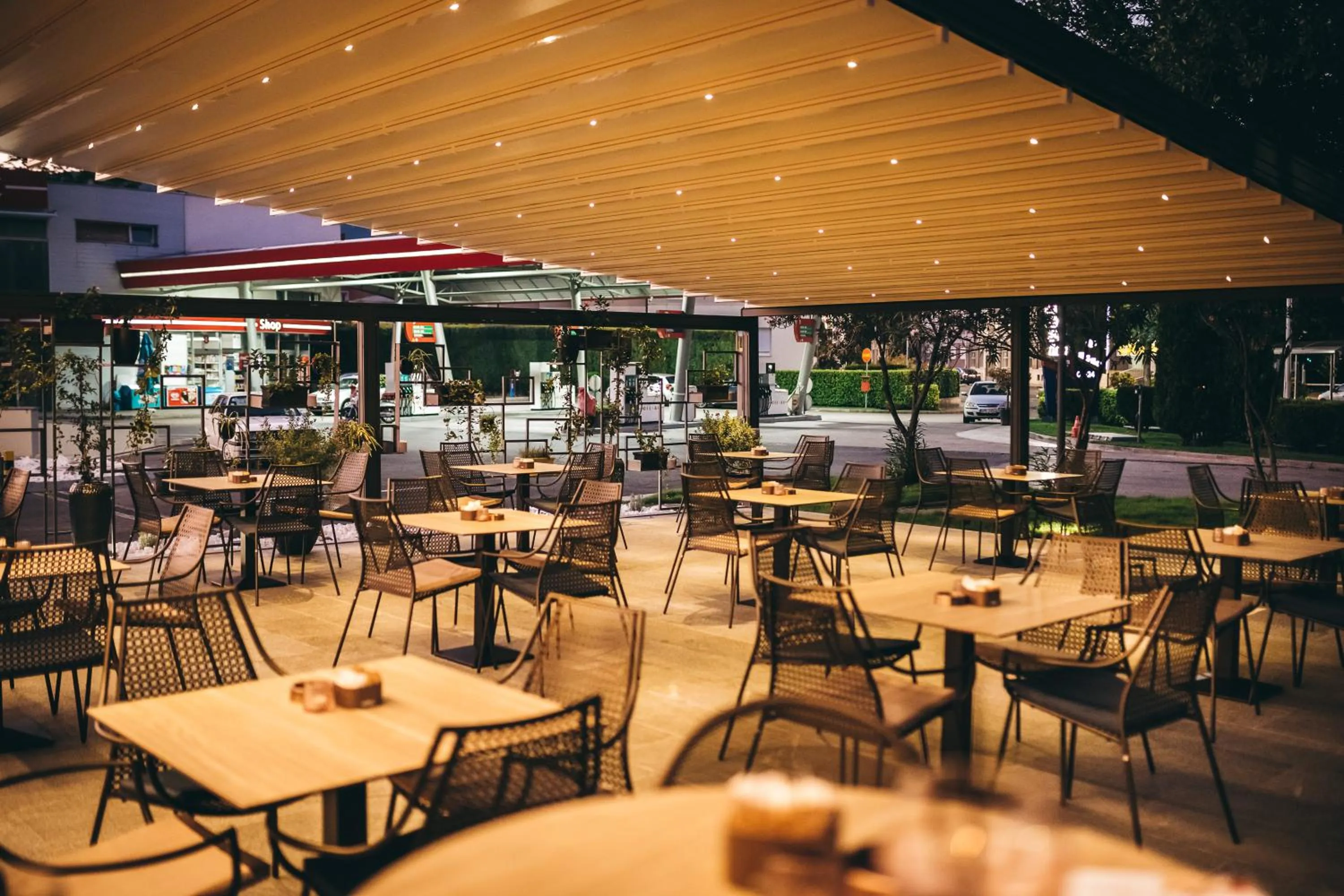 Restaurant/places to eat in Hotel Verso