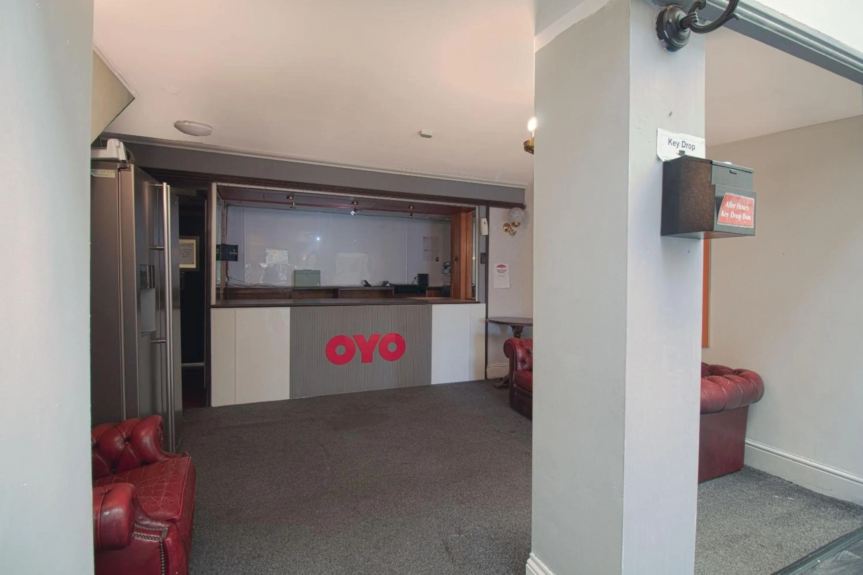 Lobby or reception in OYO Hotel Clamart