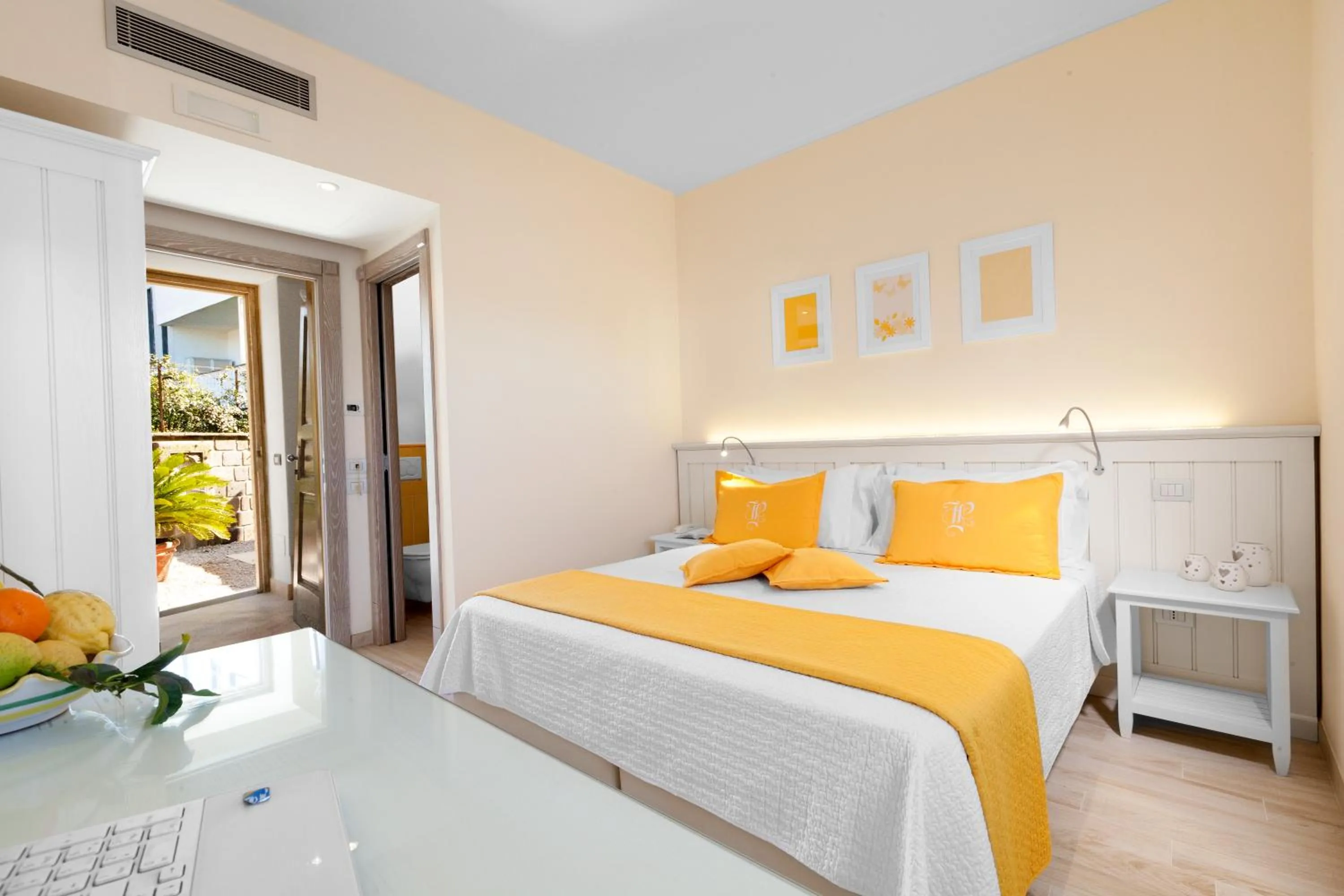 Photo of the whole room, Bed in Il Palmento Relais