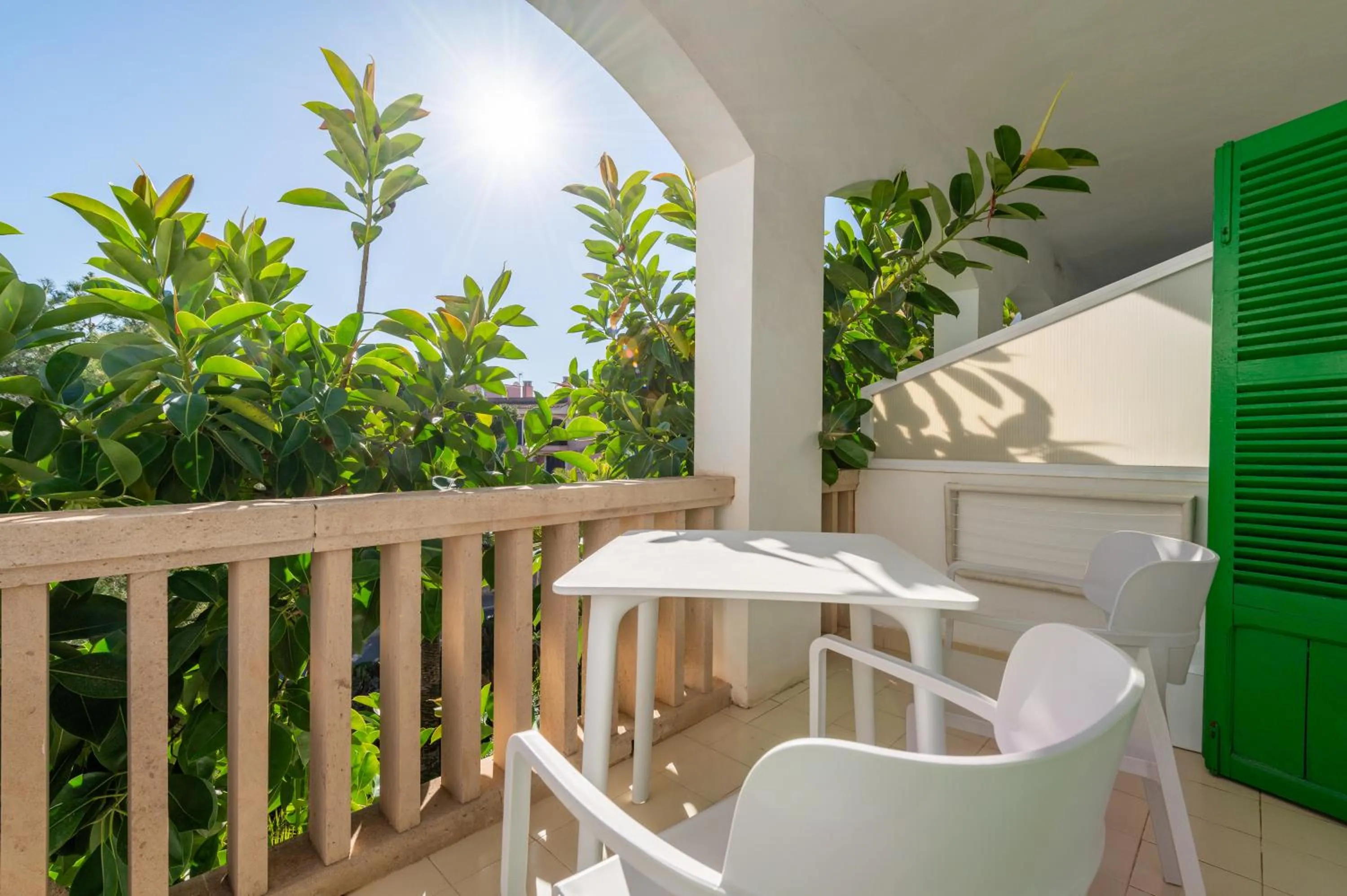 Day in Hotel Martorell by MHR