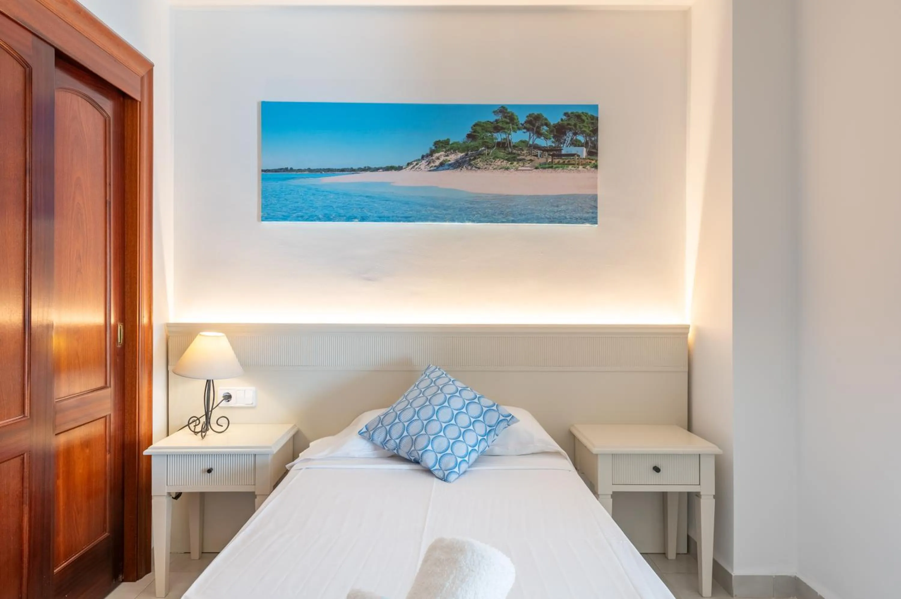 Bed in Hotel Martorell by MHR