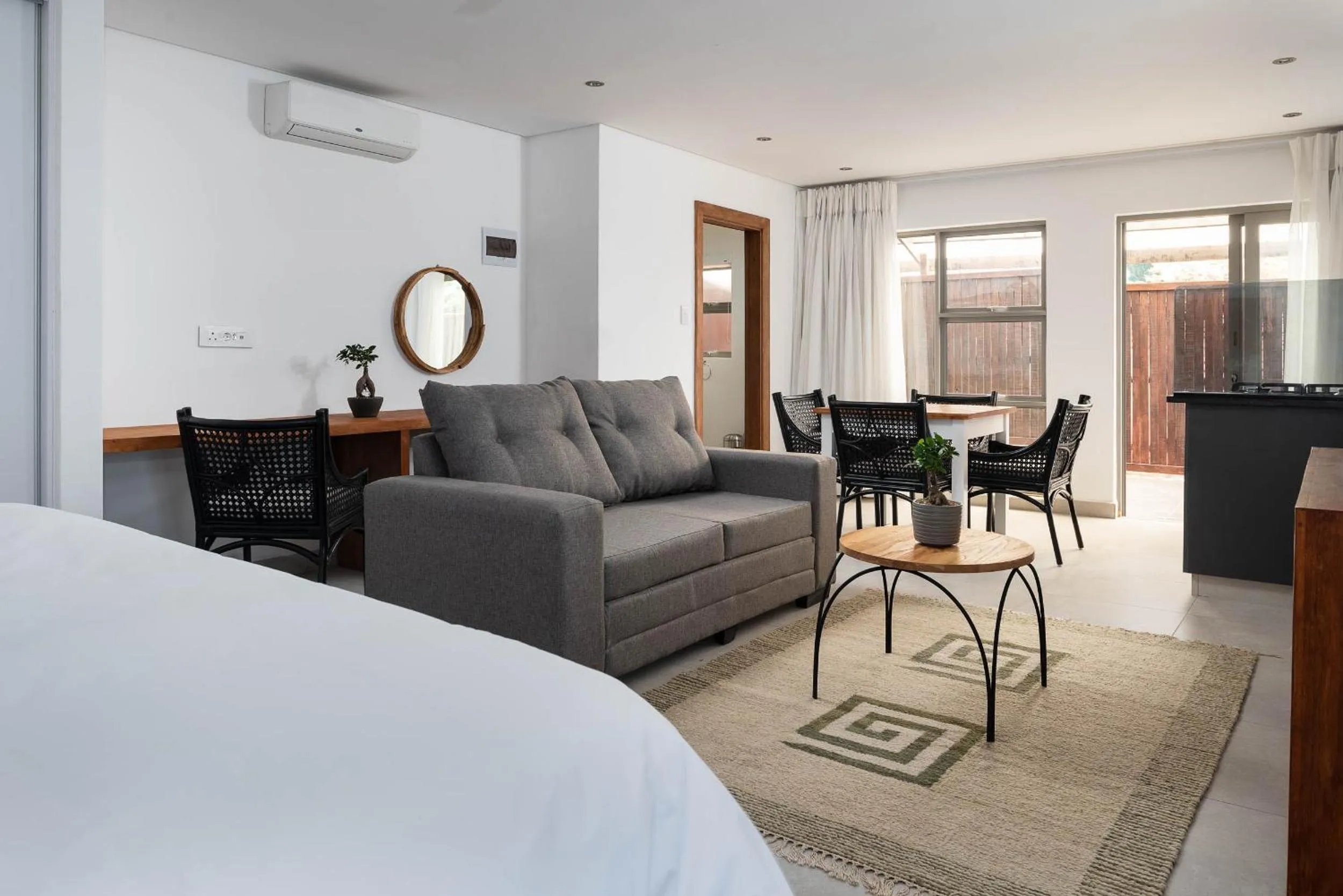 Living room in 5 On Lindsay