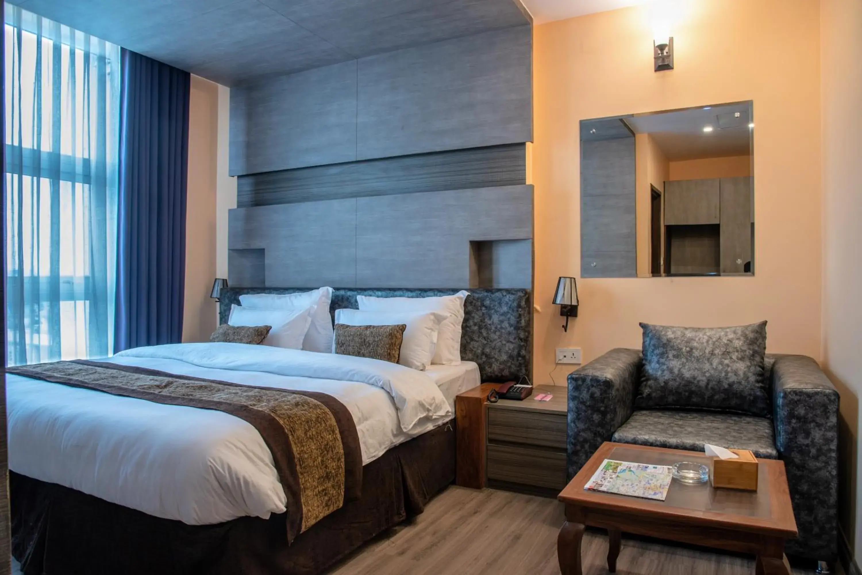 Deluxe King Room in Sunshine Boutique Hotel Deluxe King Room in Sunshine Boutique Hotel