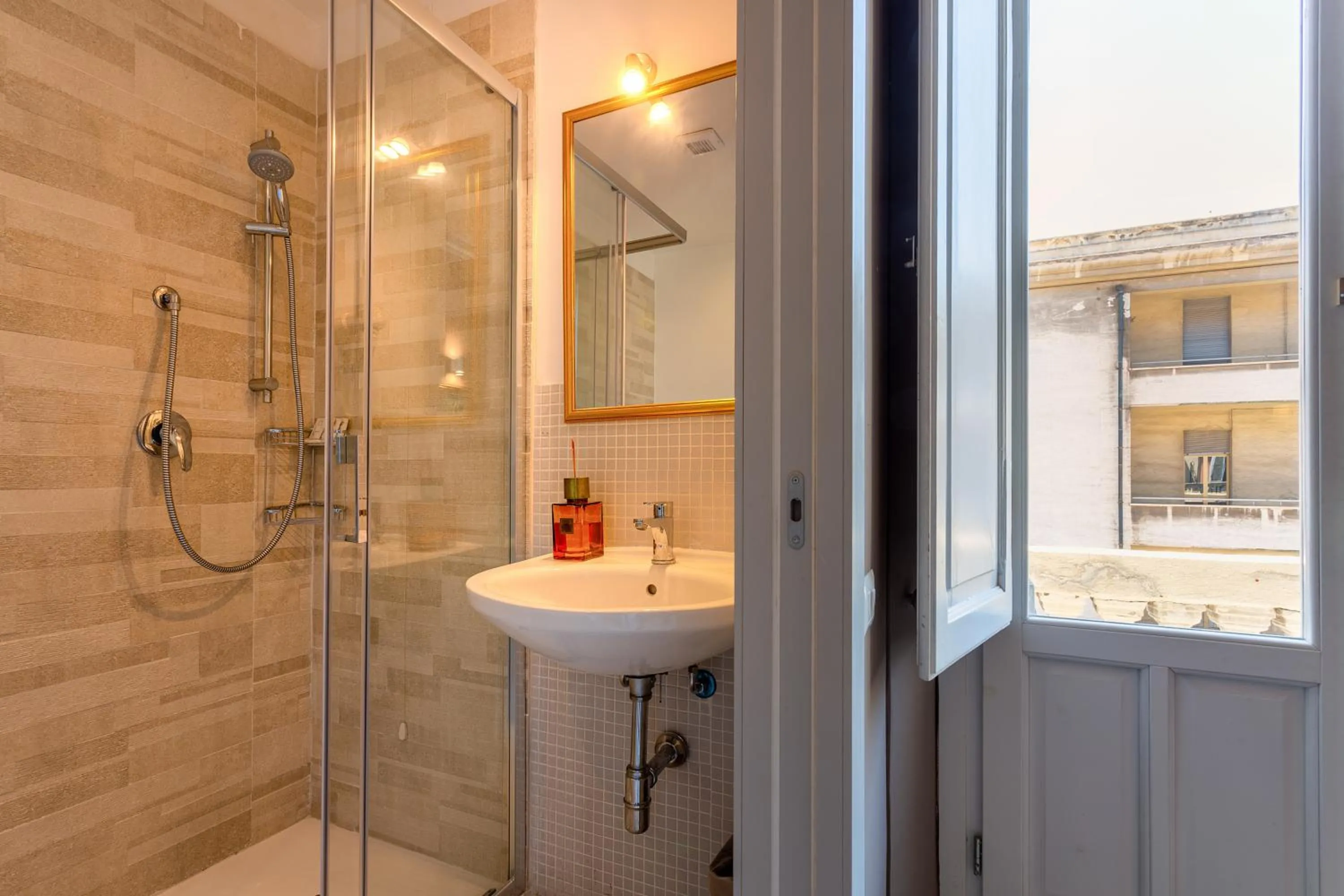 Bathroom in Marlin Rooms