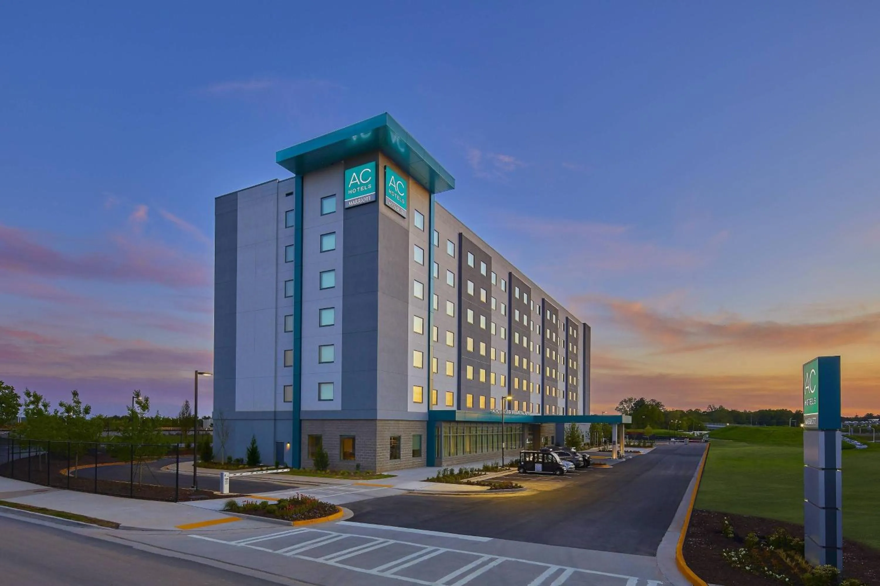 Property building in AC Hotel by Marriott Atlanta Airport Gateway