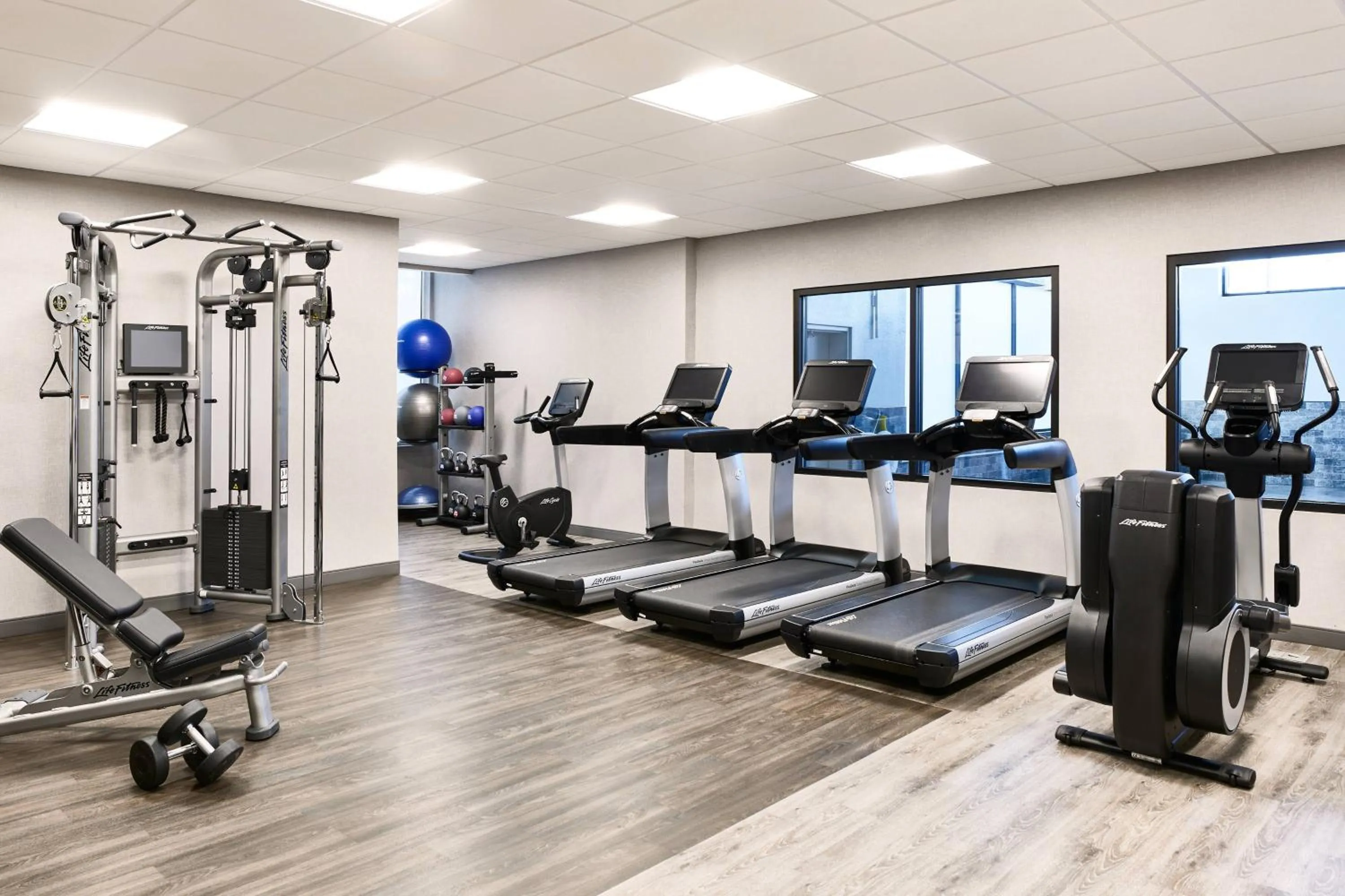 Fitness centre/facilities in AC Hotel by Marriott Bridgewater