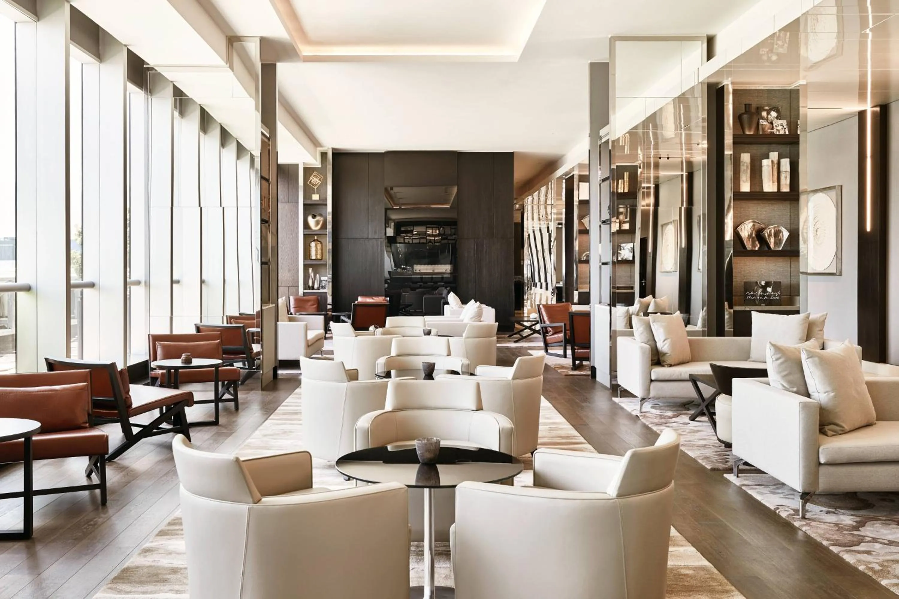 Lounge or bar in AC Hotel by Marriott Santiago Cenco Costanera