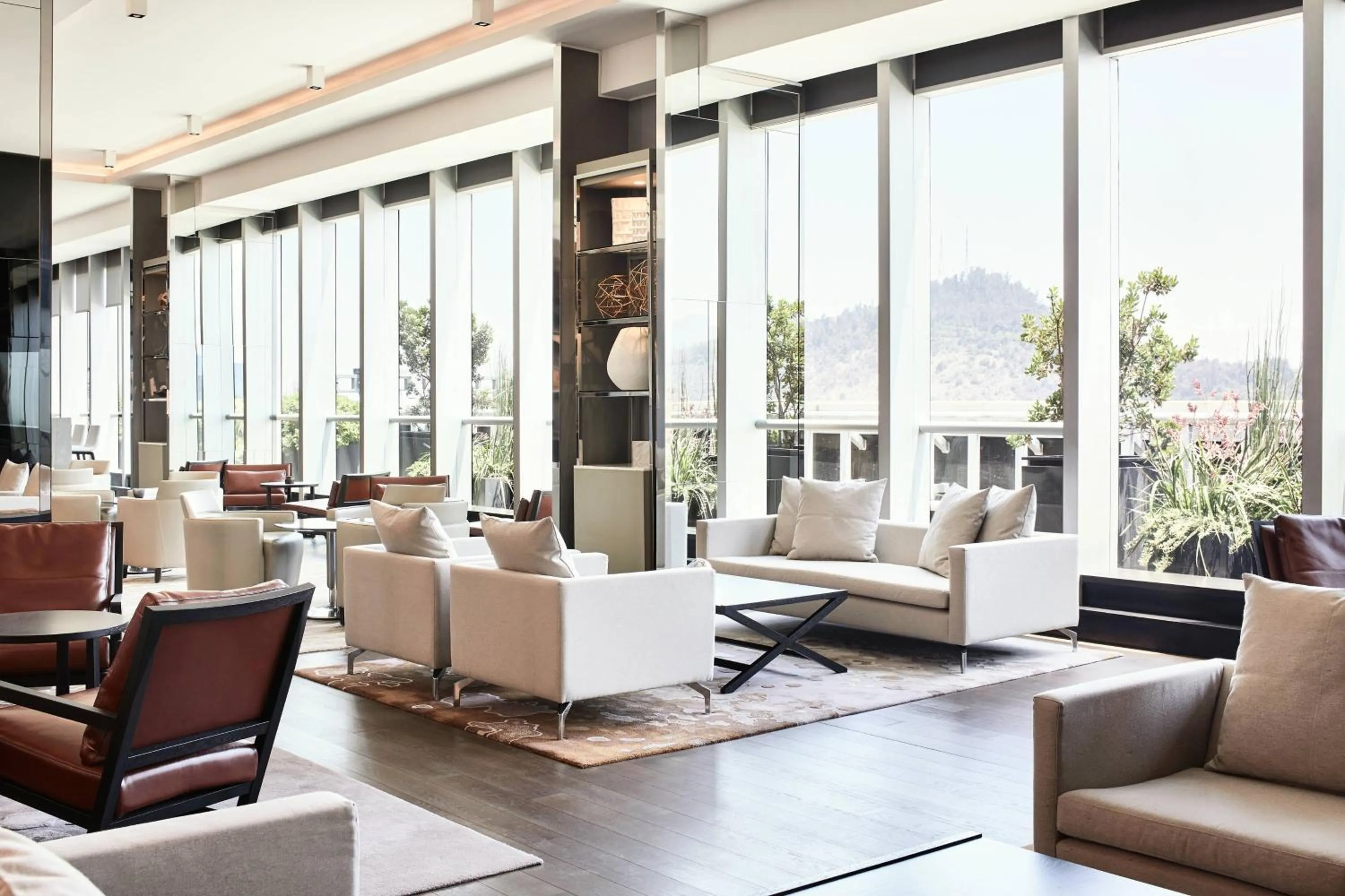 Lounge or bar in AC Hotel by Marriott Santiago Cenco Costanera