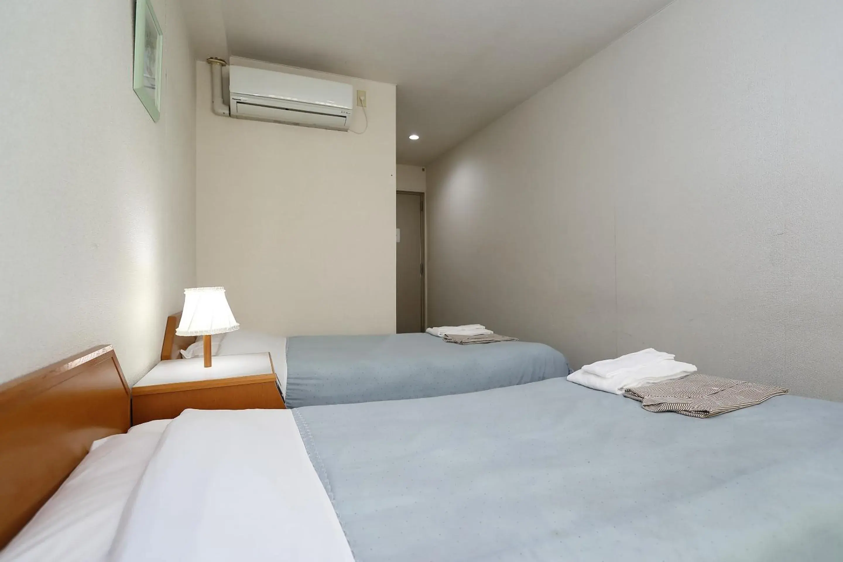 Twin Room - single occupancy in Hotel Tensui Twin Room - single occupancy in Hotel Tensui