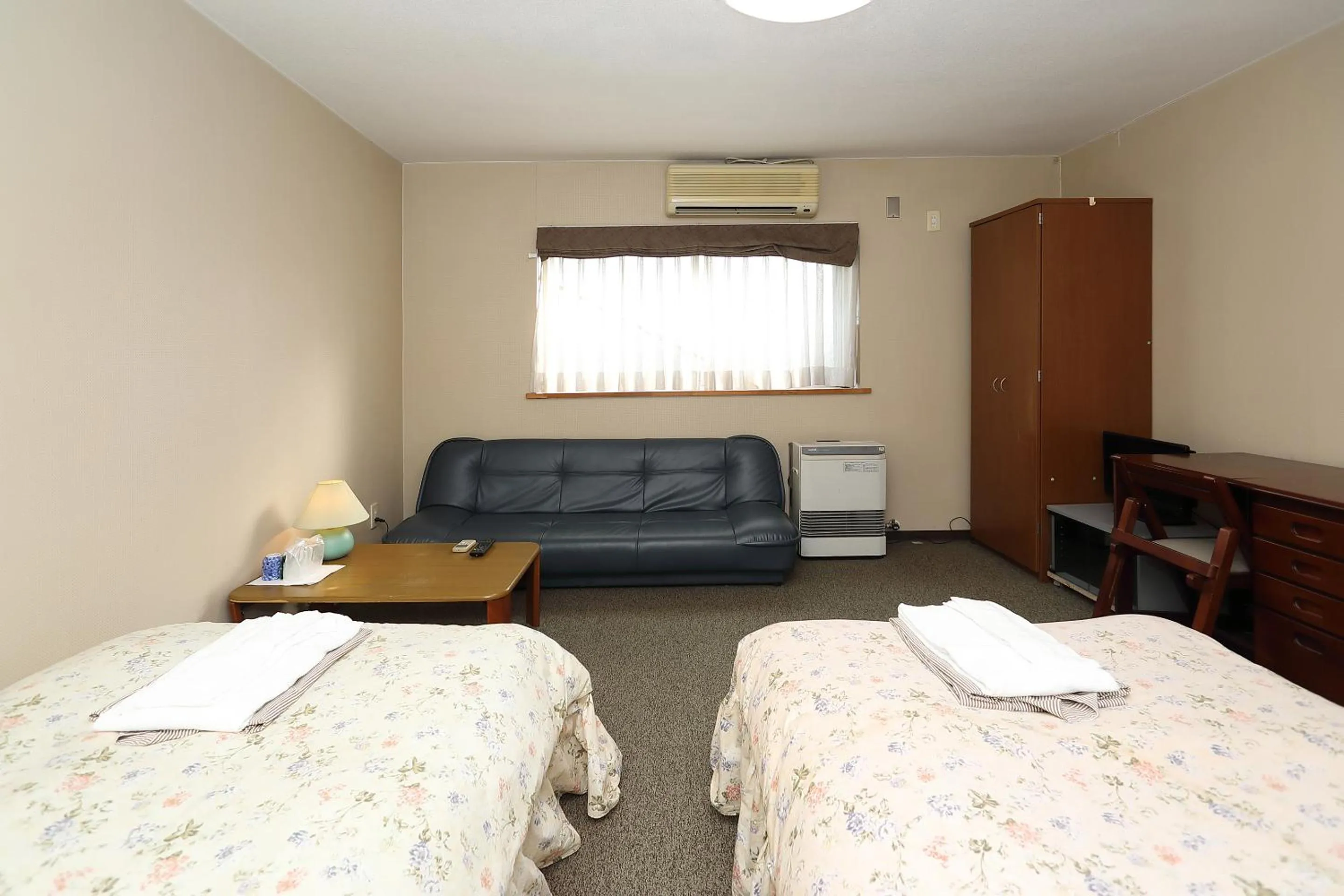 Bedroom, Bed in Hotel Tensui