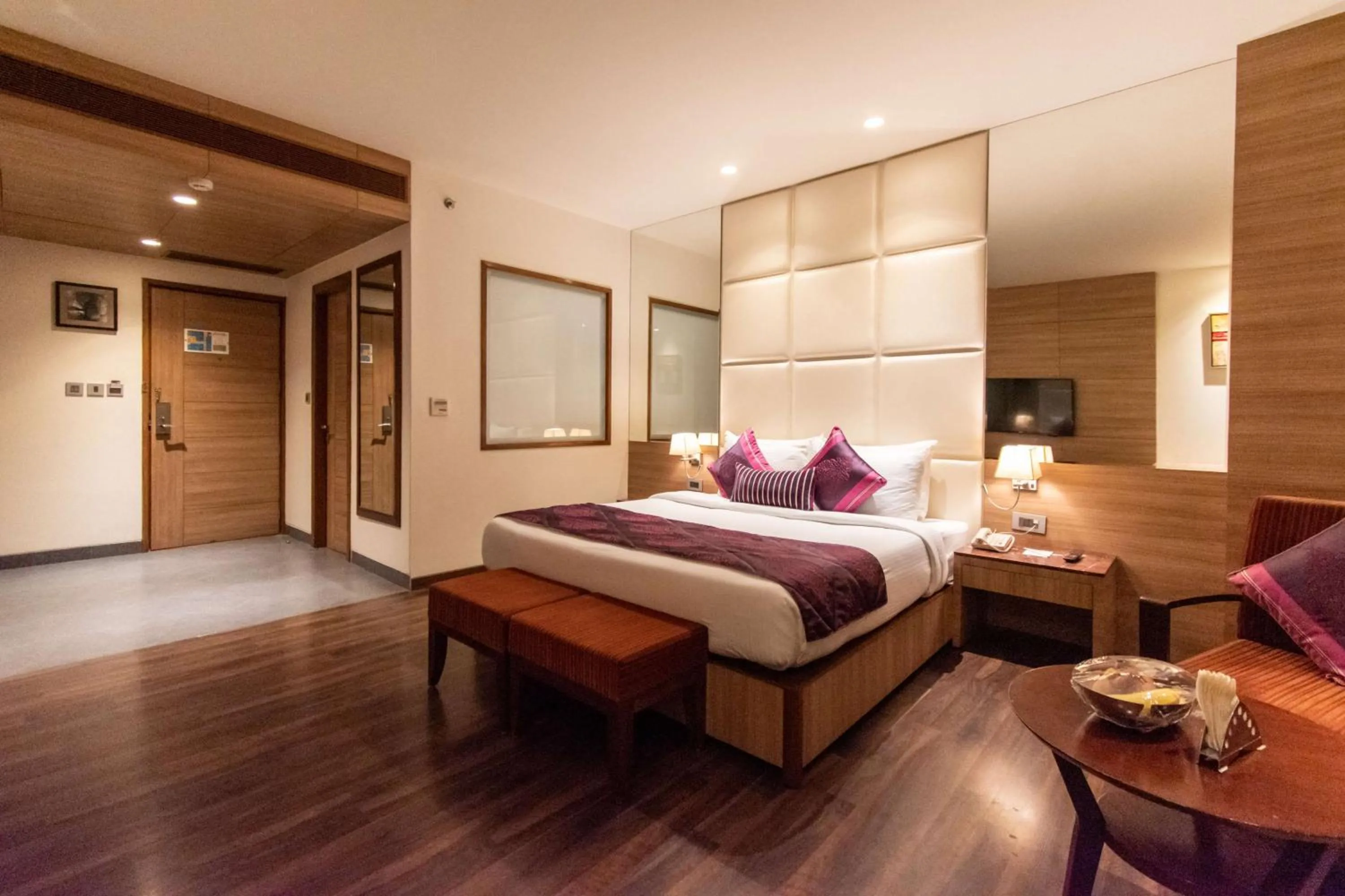 Bedroom, Bed in Best Western La Vista Pathankot