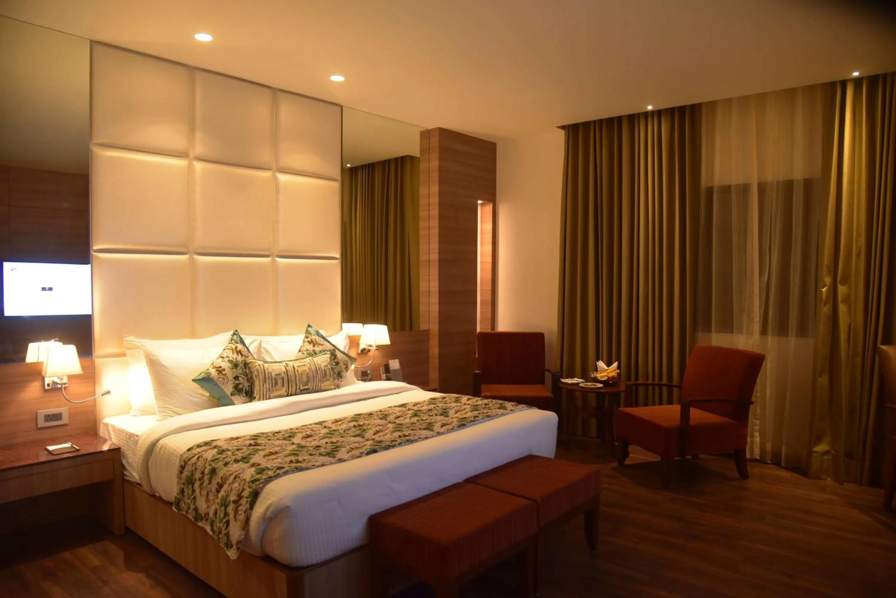Bedroom, Bed in Best Western La Vista Pathankot