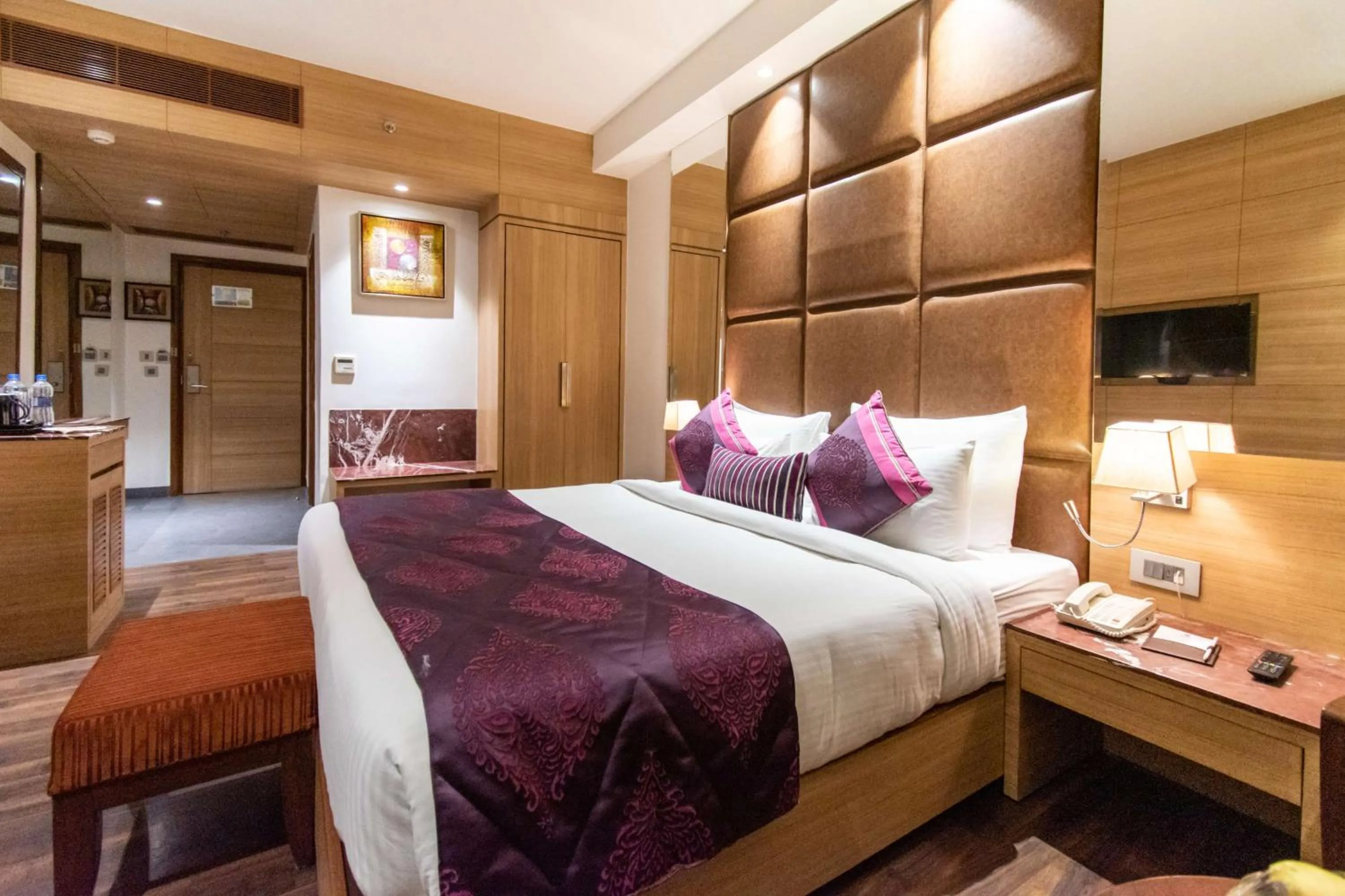 Bedroom, Bed in Best Western La Vista Pathankot
