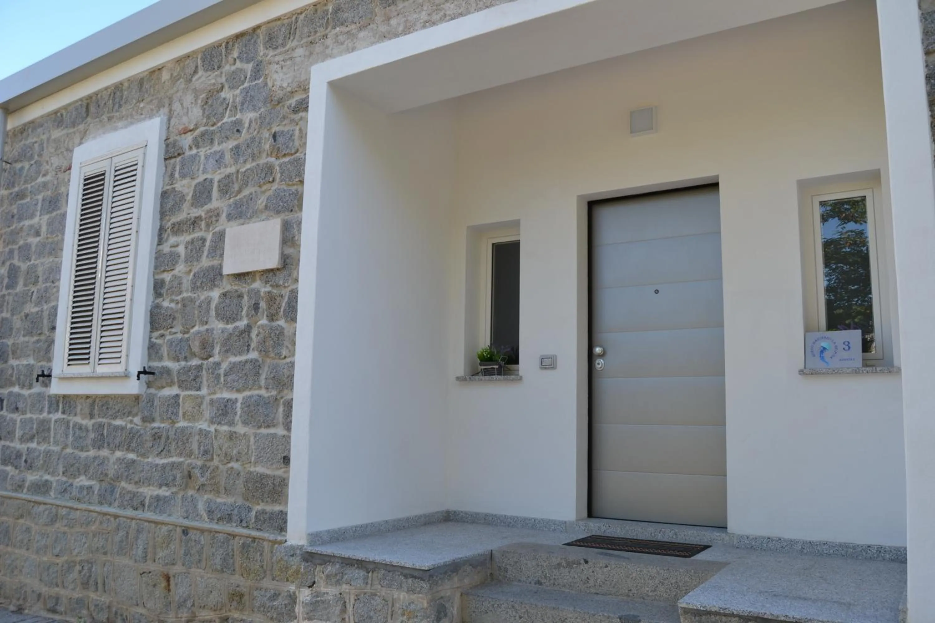 Facade/entrance in Borgo Marinaro La Medusa Arbatax - camera matrimoniale con bagno privato-