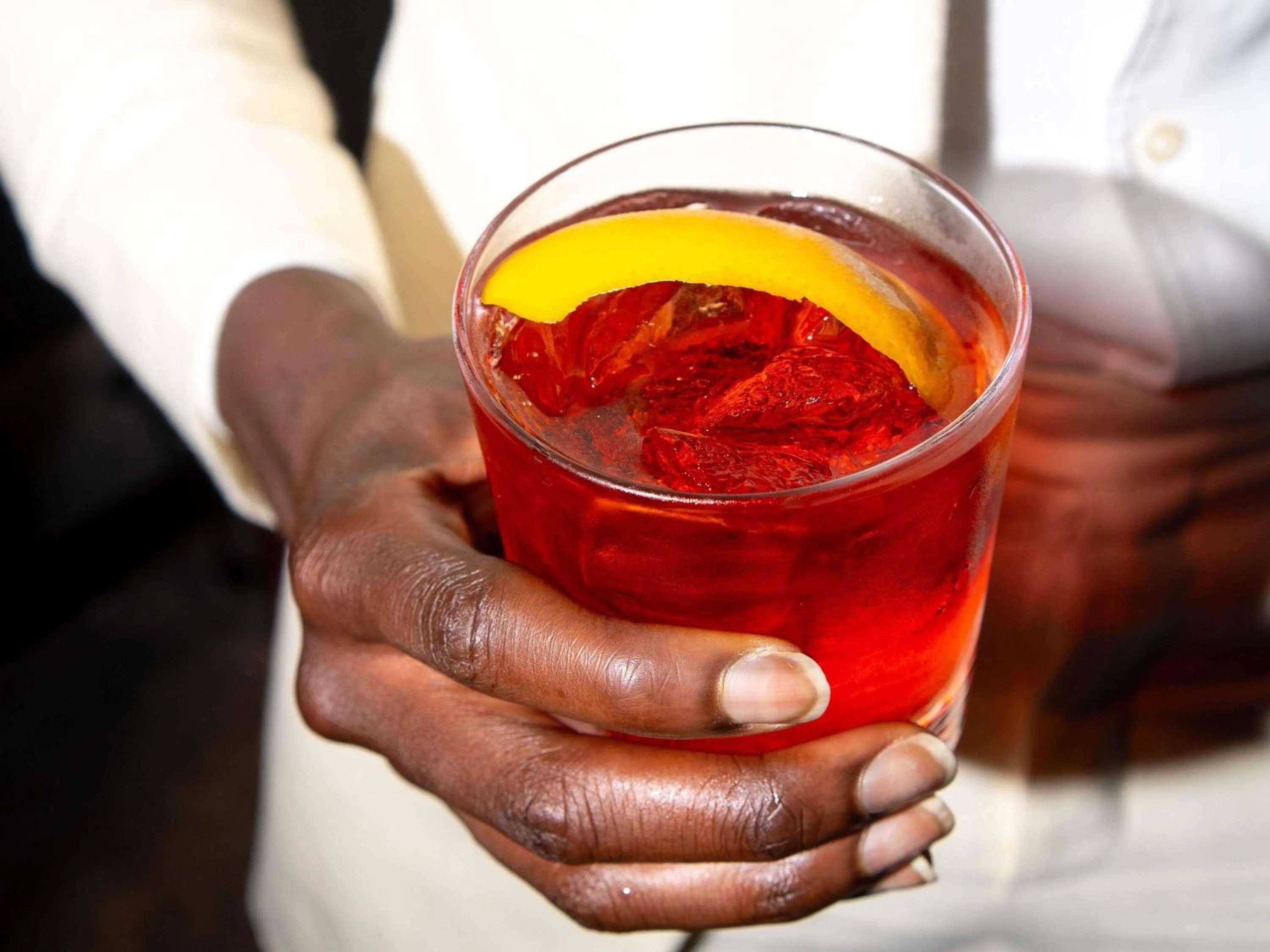 Lounge or bar in Sofitel Philadelphia at Rittenhouse Square