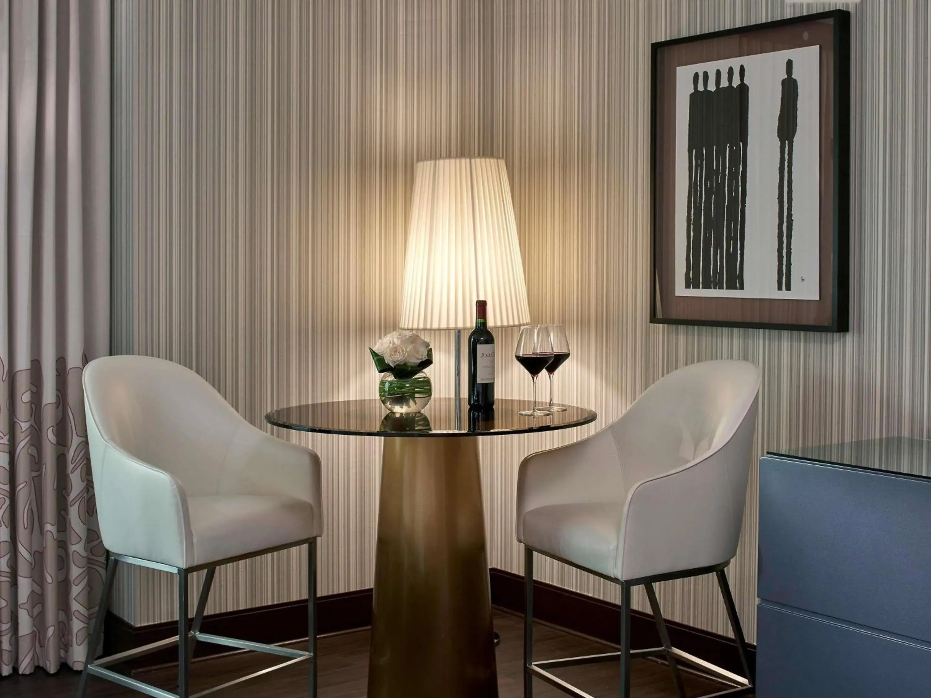 Magnifique King Room in Sofitel Philadelphia at Rittenhouse Square Magnifique King Room in Sofitel Philadelphia at Rittenhouse Square