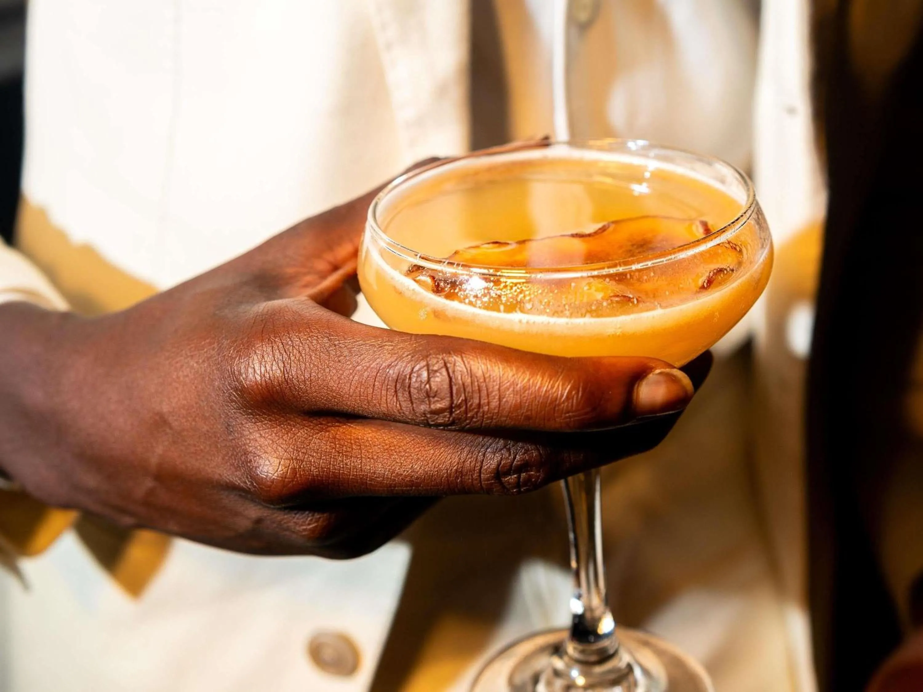 Lounge or bar in Sofitel Philadelphia at Rittenhouse Square