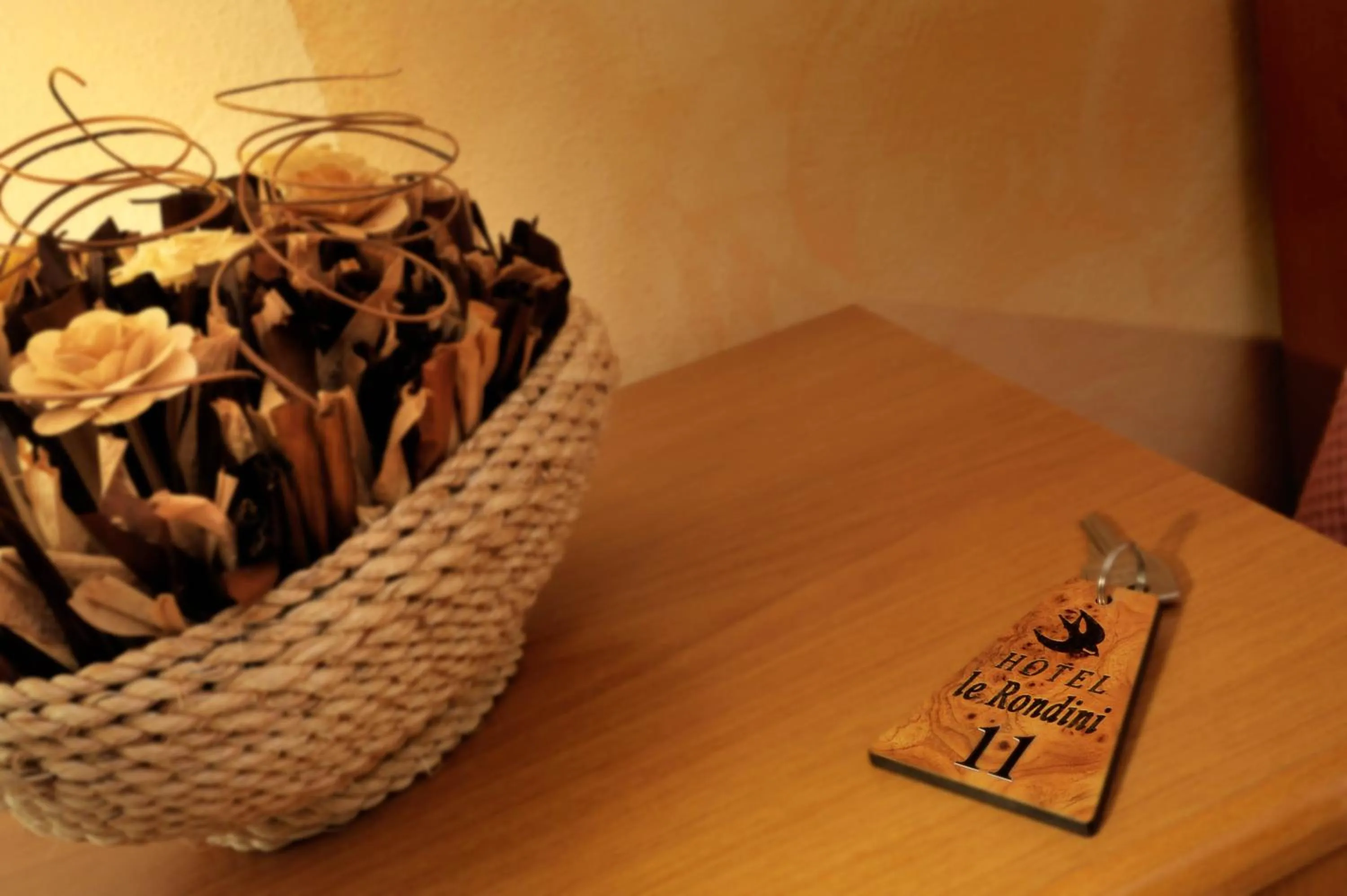 Decorative detail in Le Rondini