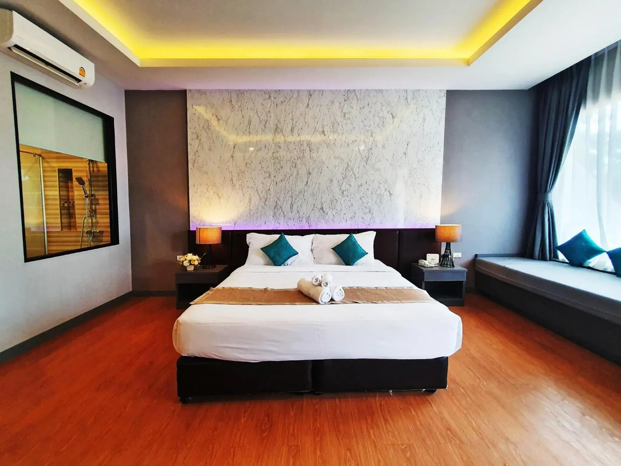 King Room with Pool View in Rnana Grand King Room with Pool View in Rnana Grand