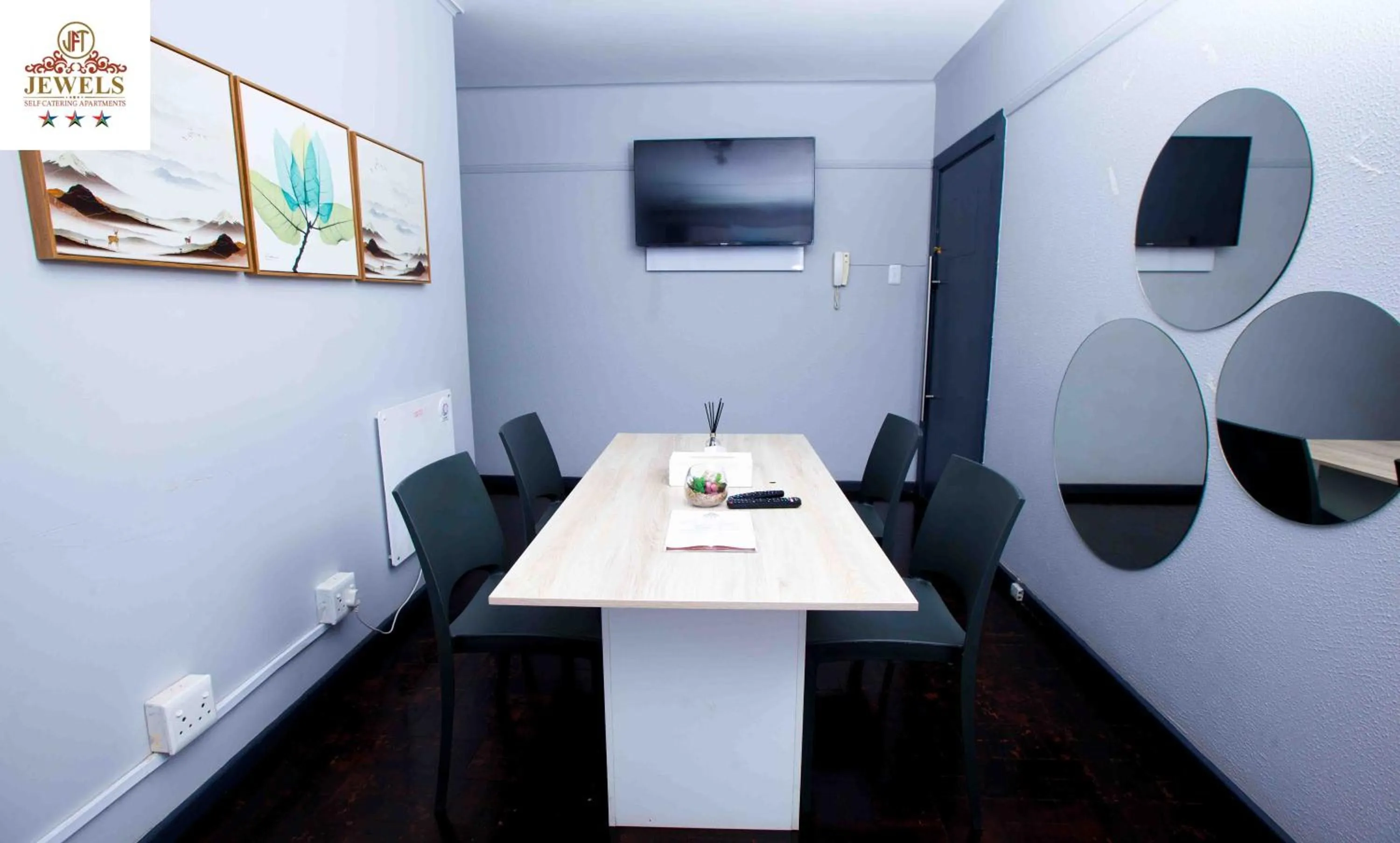 TV and multimedia in JFT self catering units