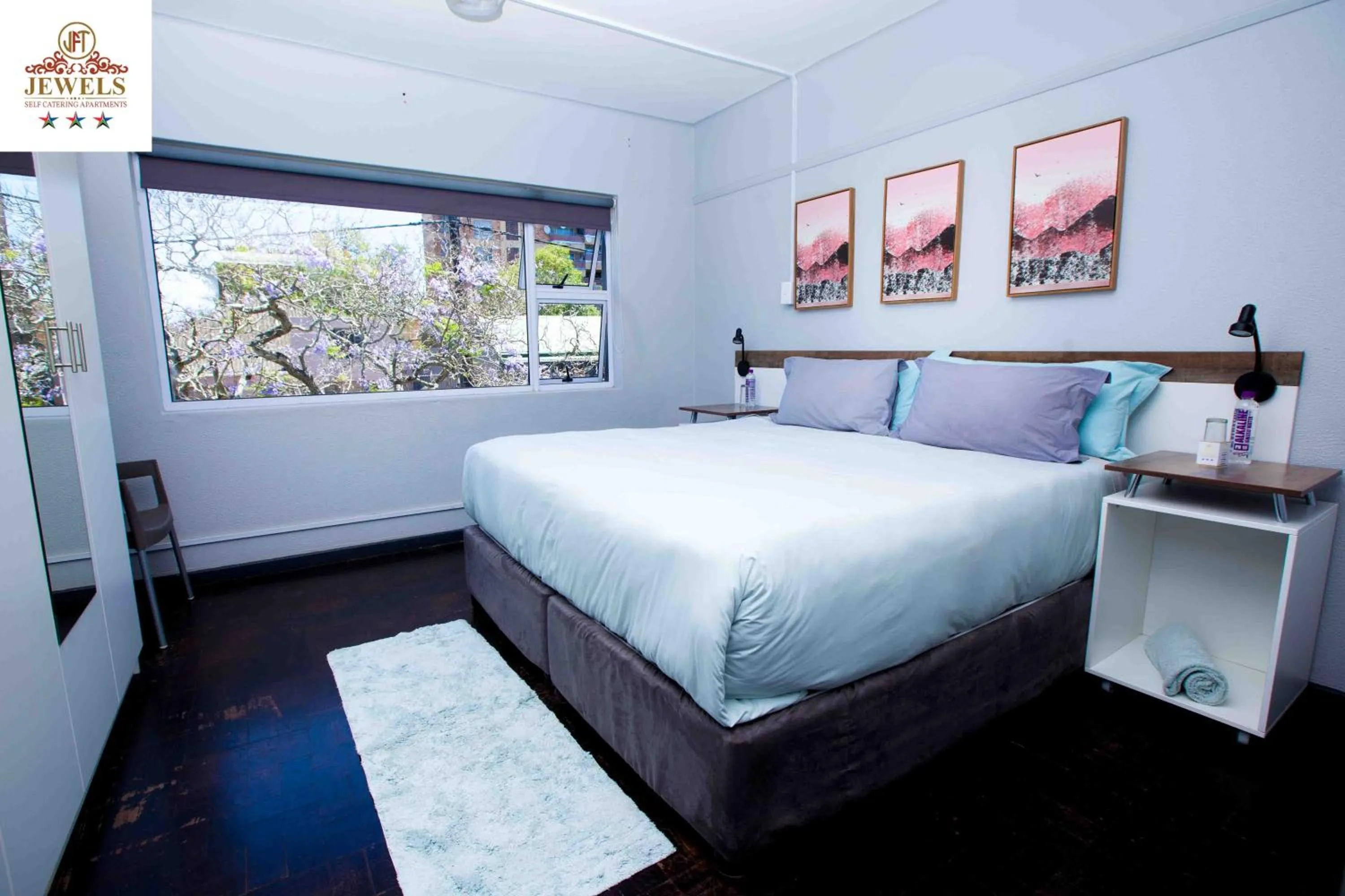 Photo of the whole room, Bed in JFT self catering units