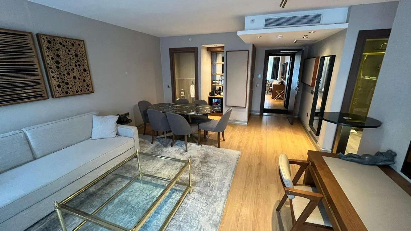 Living room, Seating Area in Kings Cross Hotel Istanbul