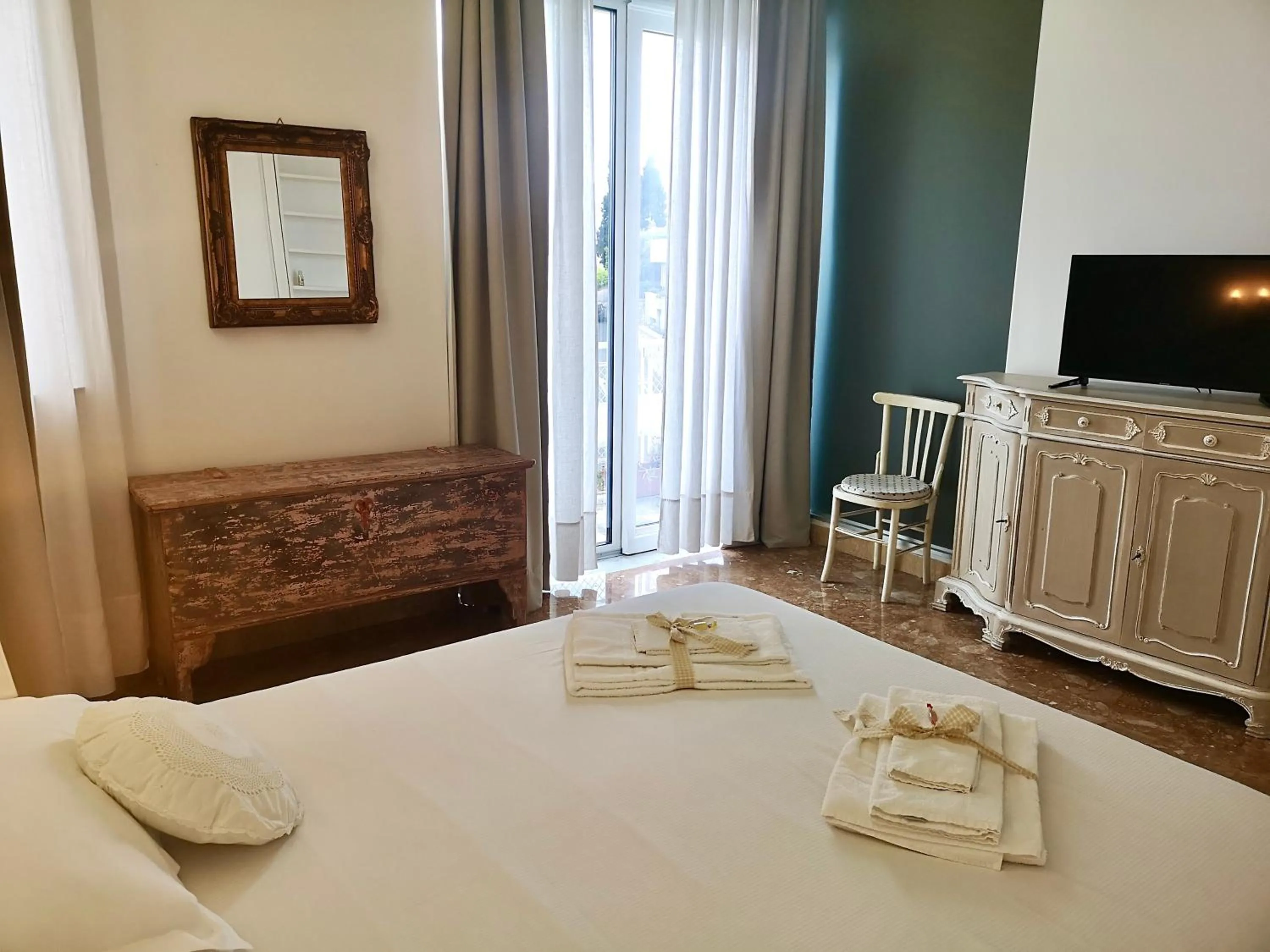 Photo of the whole room, Bed in Villa Giannina B&B