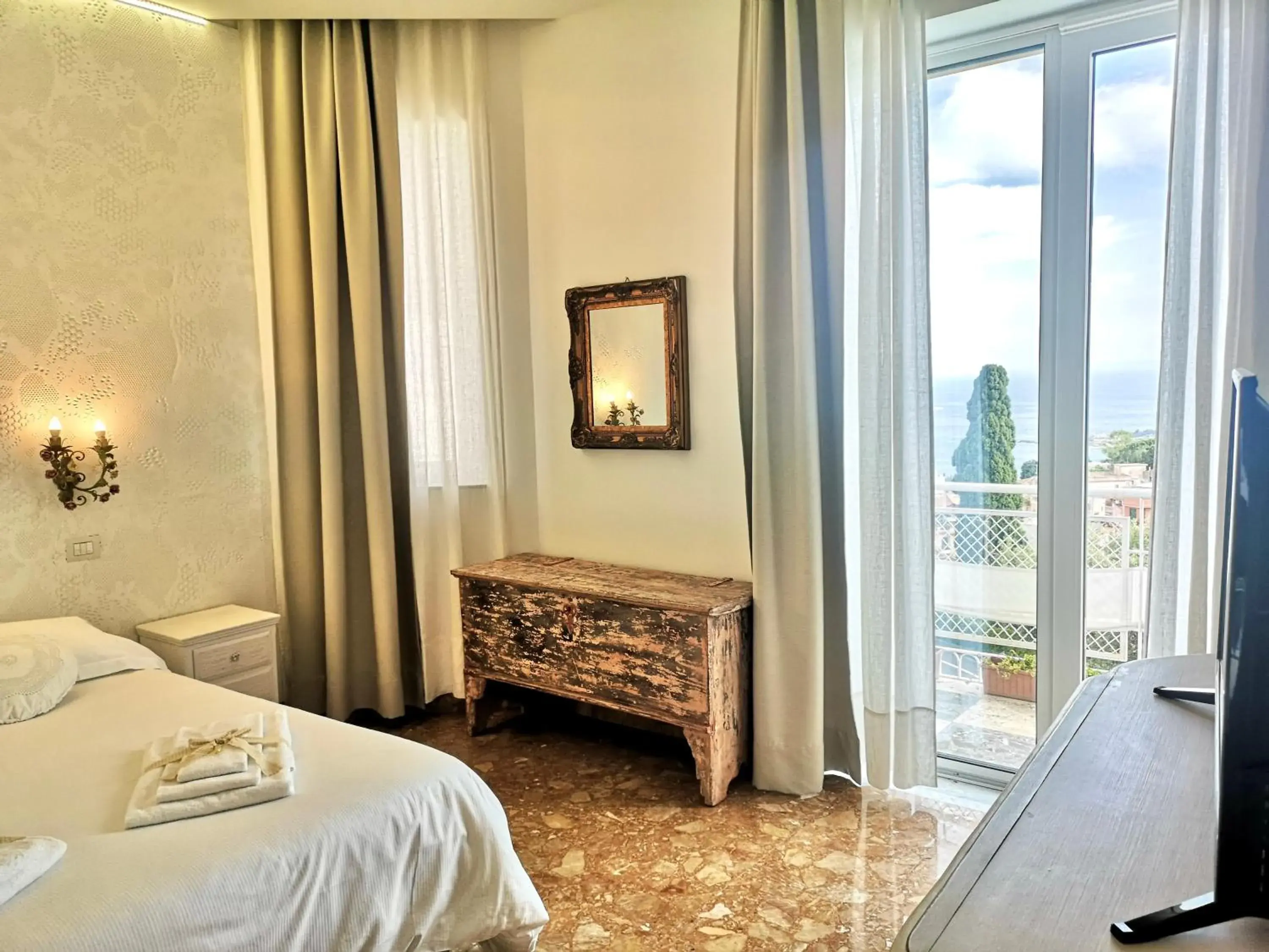 Deluxe Suite with Sea View in Villa Giannina B&B Deluxe Suite with Sea View in Villa Giannina B&B