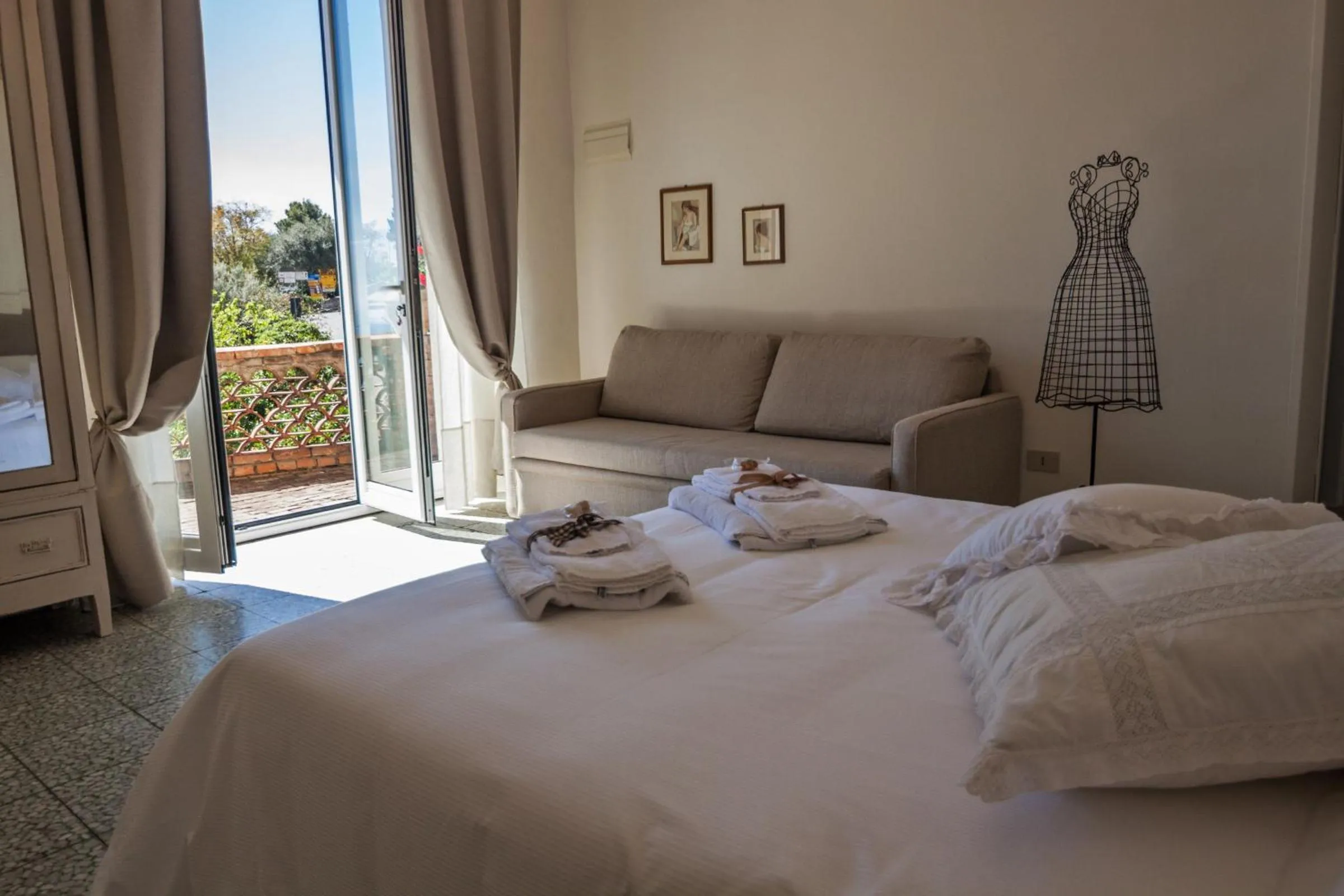 Day, Bed in Villa Giannina B&B