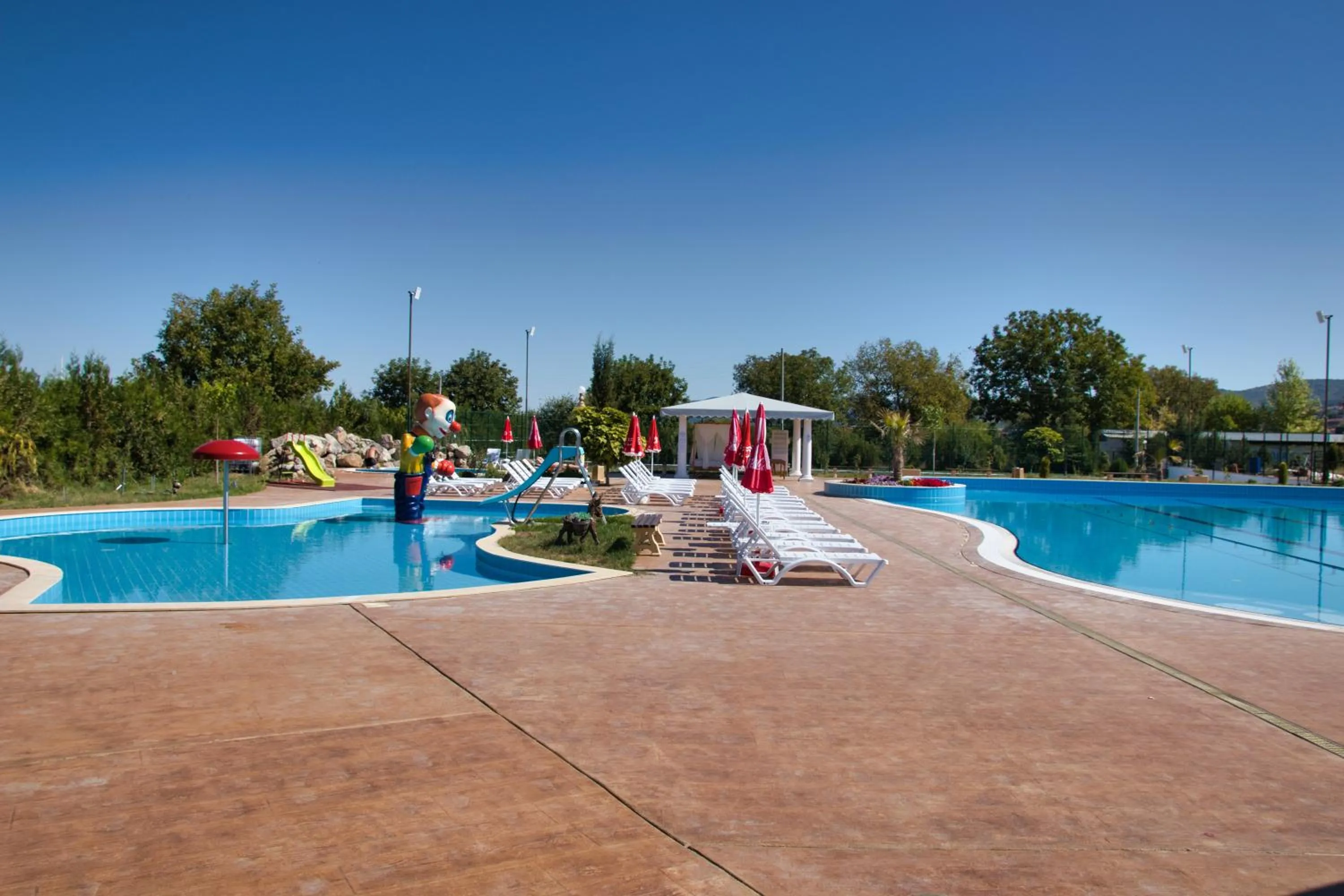 Swimming pool in Balneo and SPA Complex MINERAL YAGODA