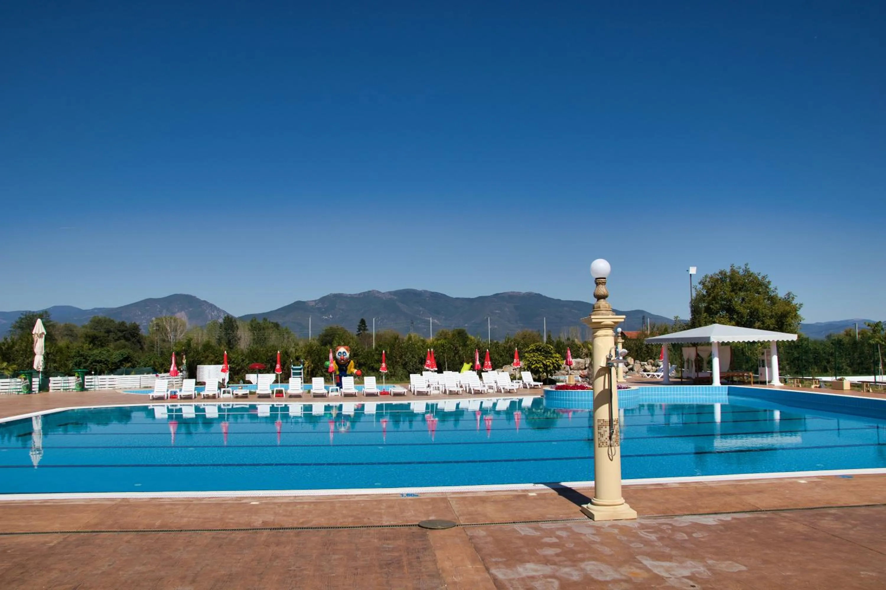 Swimming pool in Balneo and SPA Complex MINERAL YAGODA