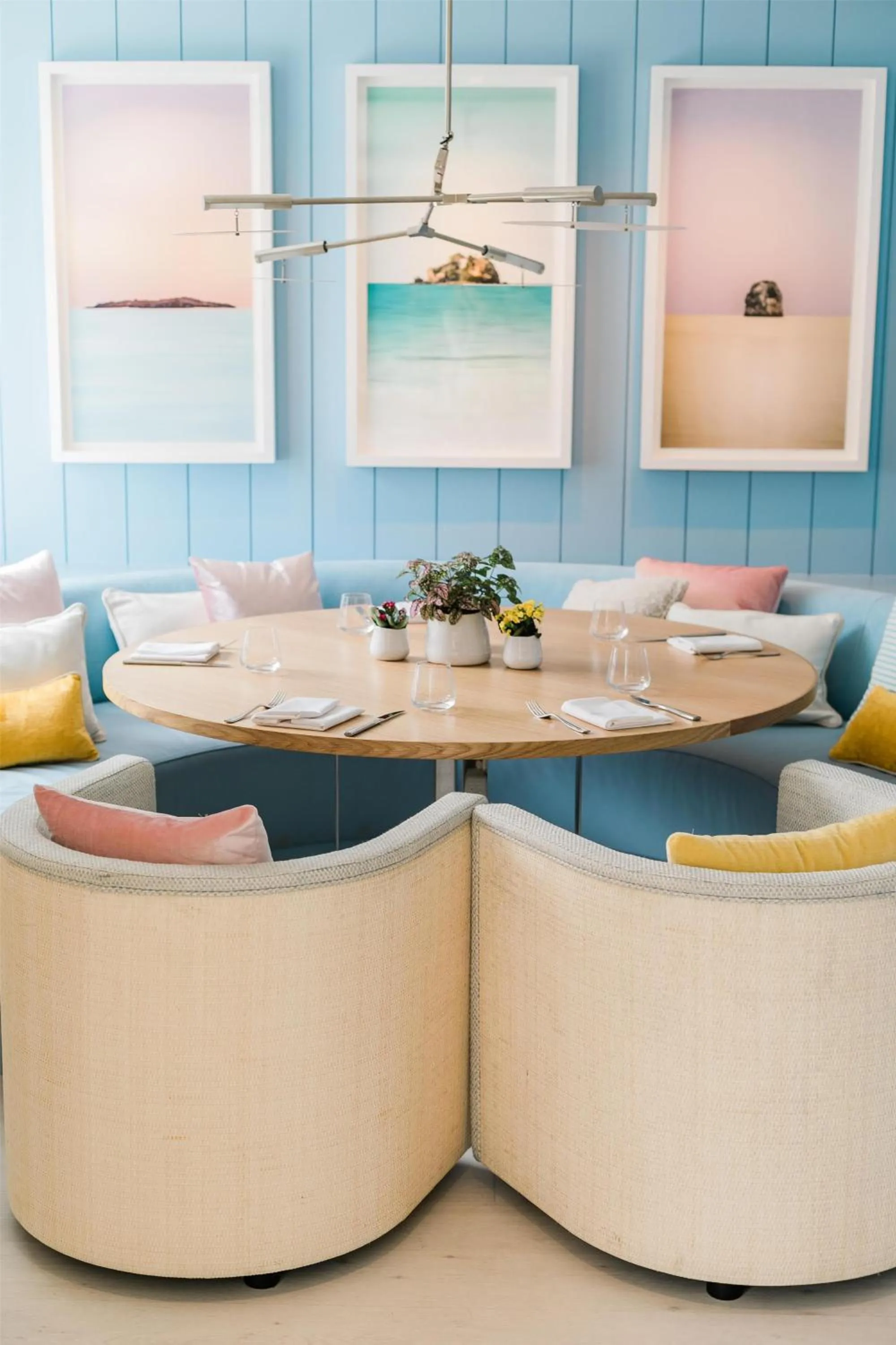 Dining area in Oceana Santa Monica, LXR Hotels & Resorts