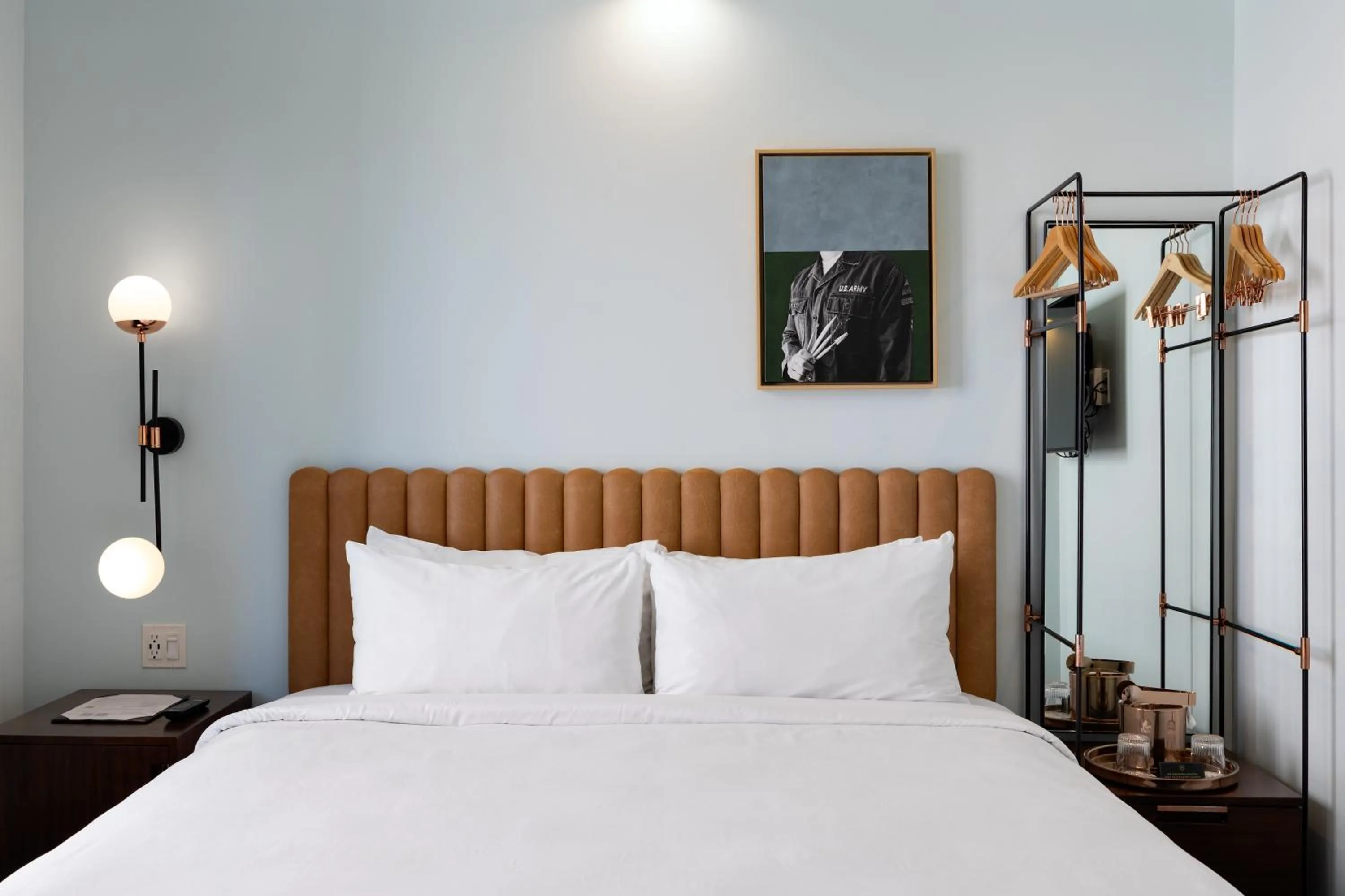 Bed in The Guild Hotel, San Diego Downtown, a Marriott Tribute Portfolio Hotel