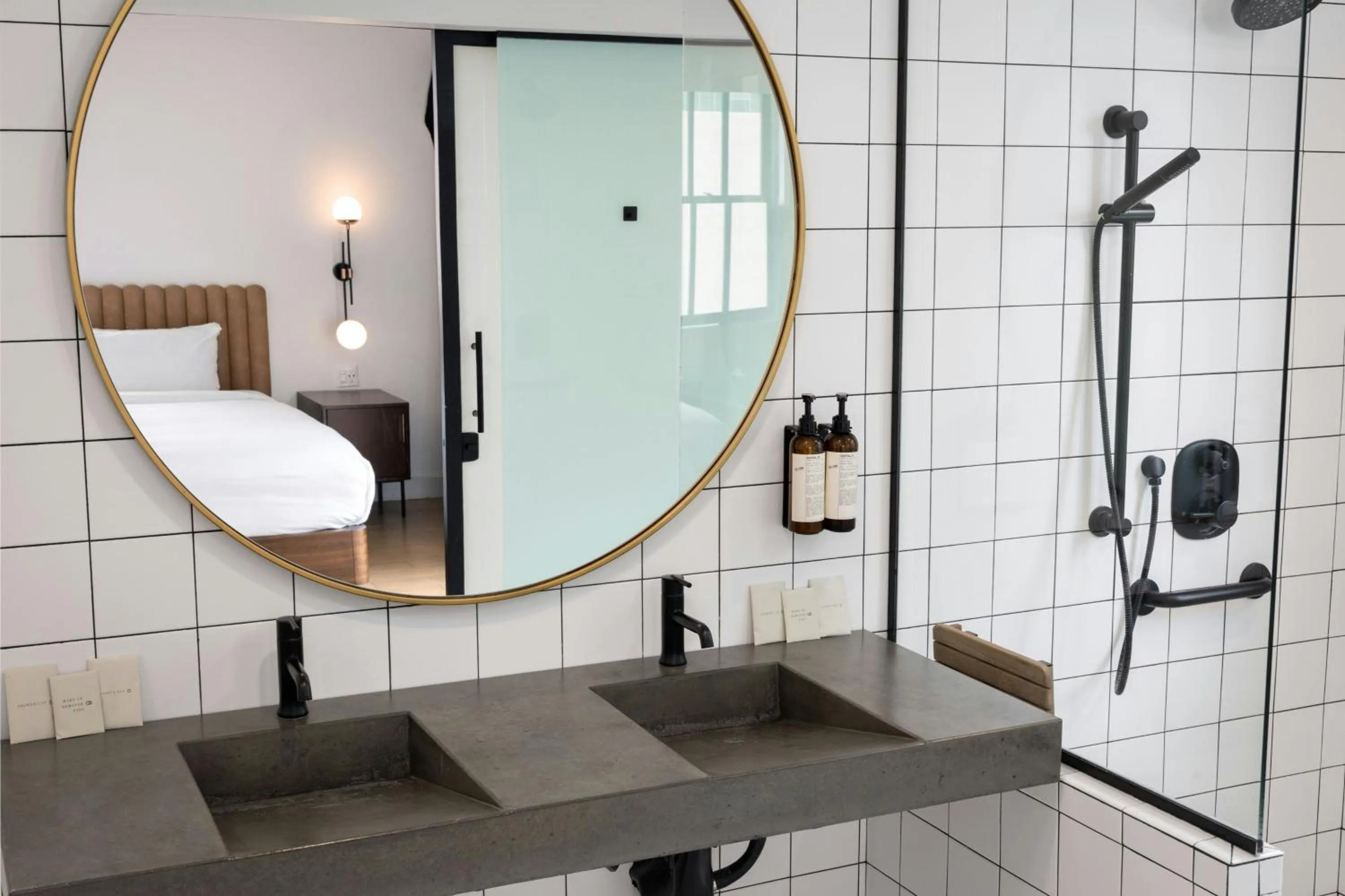 Bathroom in The Guild Hotel, San Diego Downtown, a Marriott Tribute Portfolio Hotel