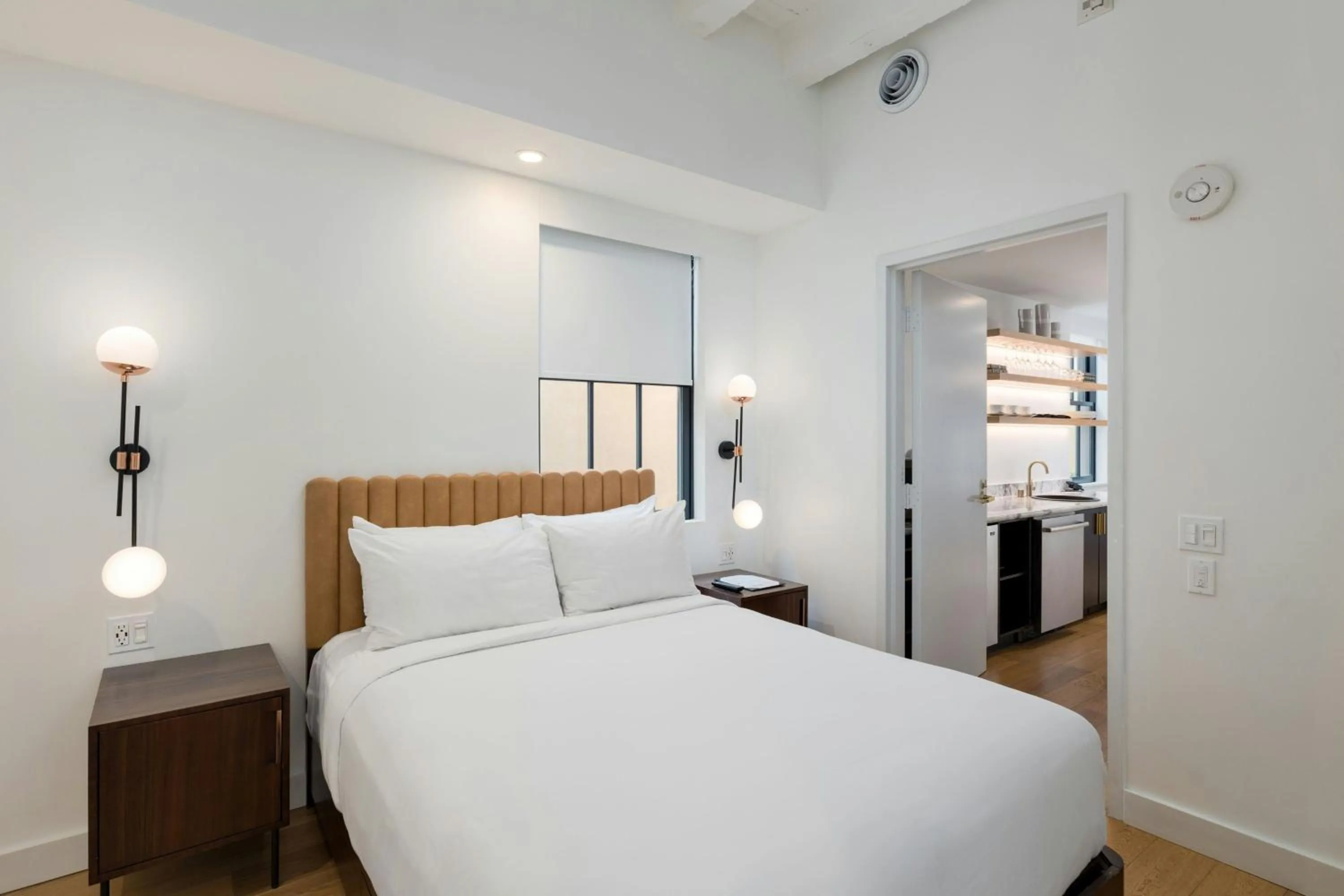 Bedroom, Bed in The Guild Hotel, San Diego Downtown, a Marriott Tribute Portfolio Hotel