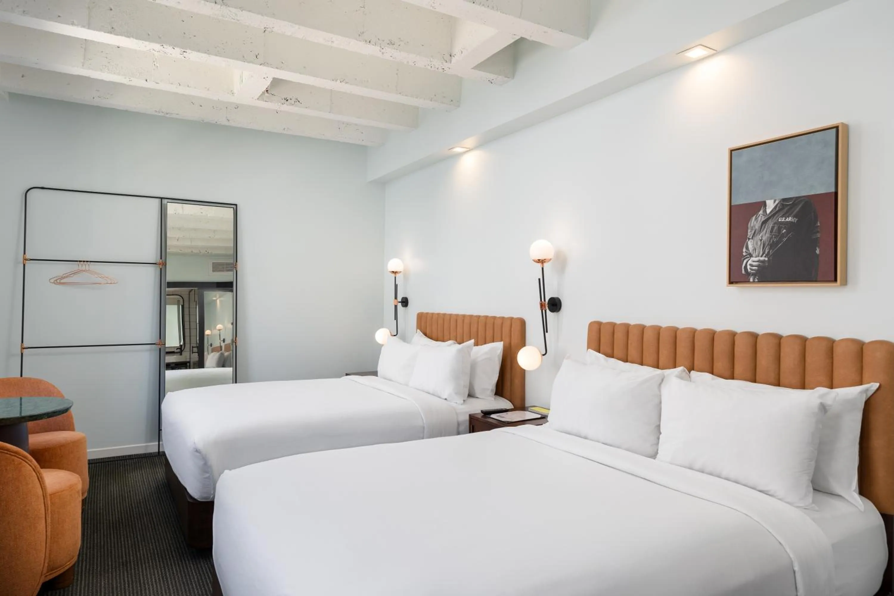 Bed in The Guild Hotel, San Diego Downtown, a Marriott Tribute Portfolio Hotel