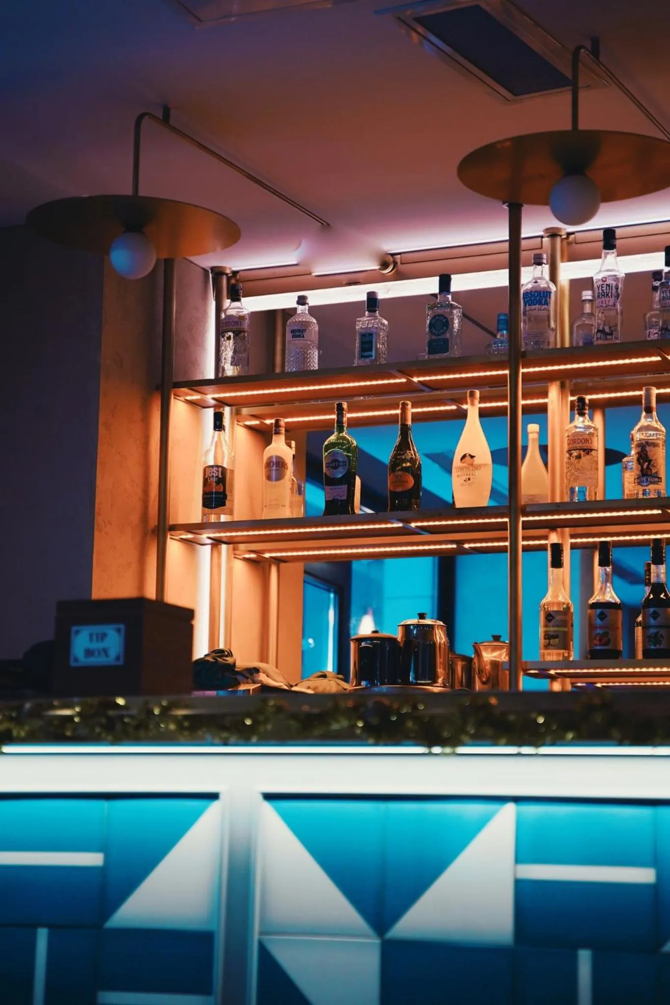 Restaurant/places to eat in Suadhan Hotel