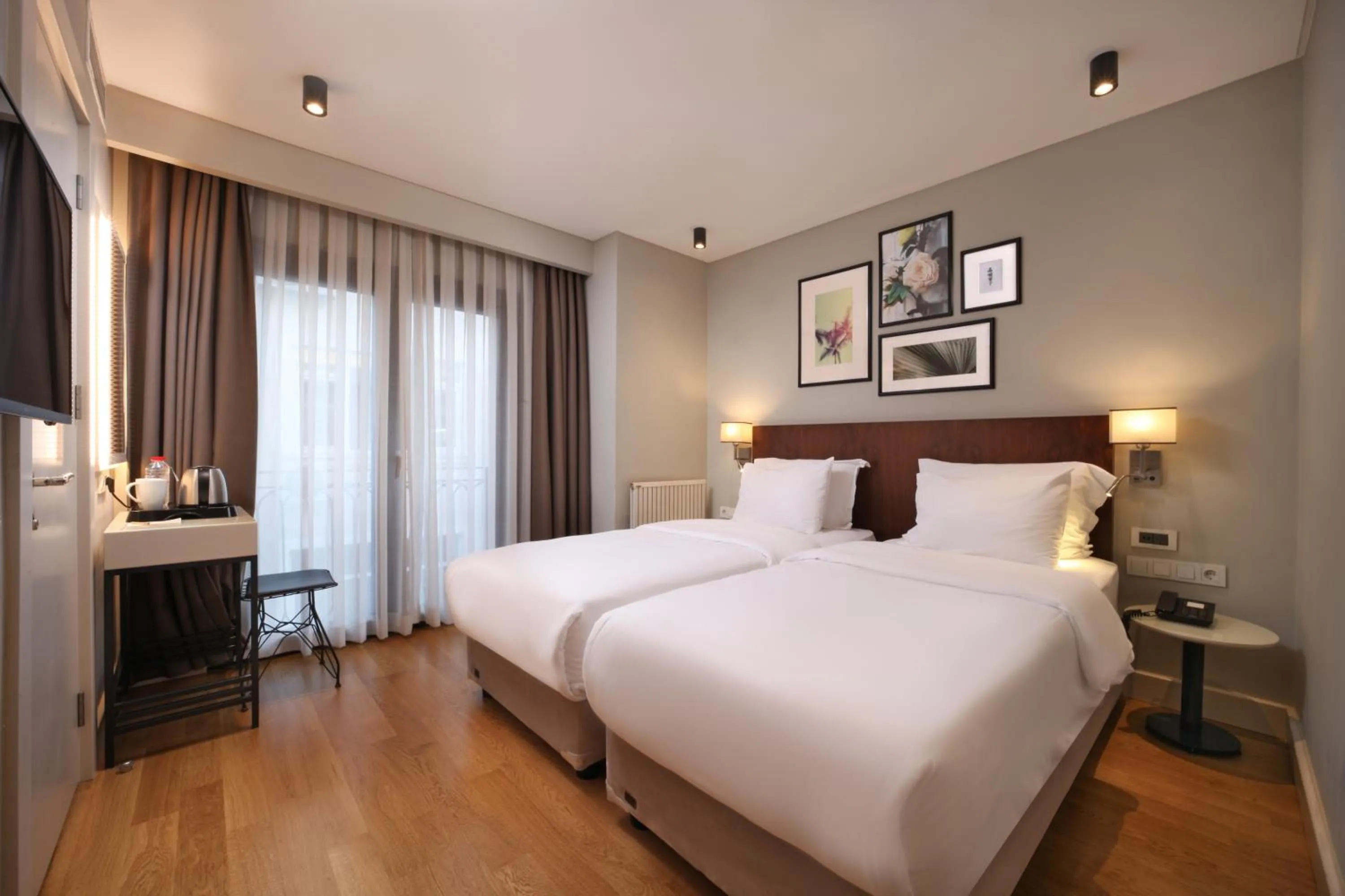 Bed in Suadhan Hotel