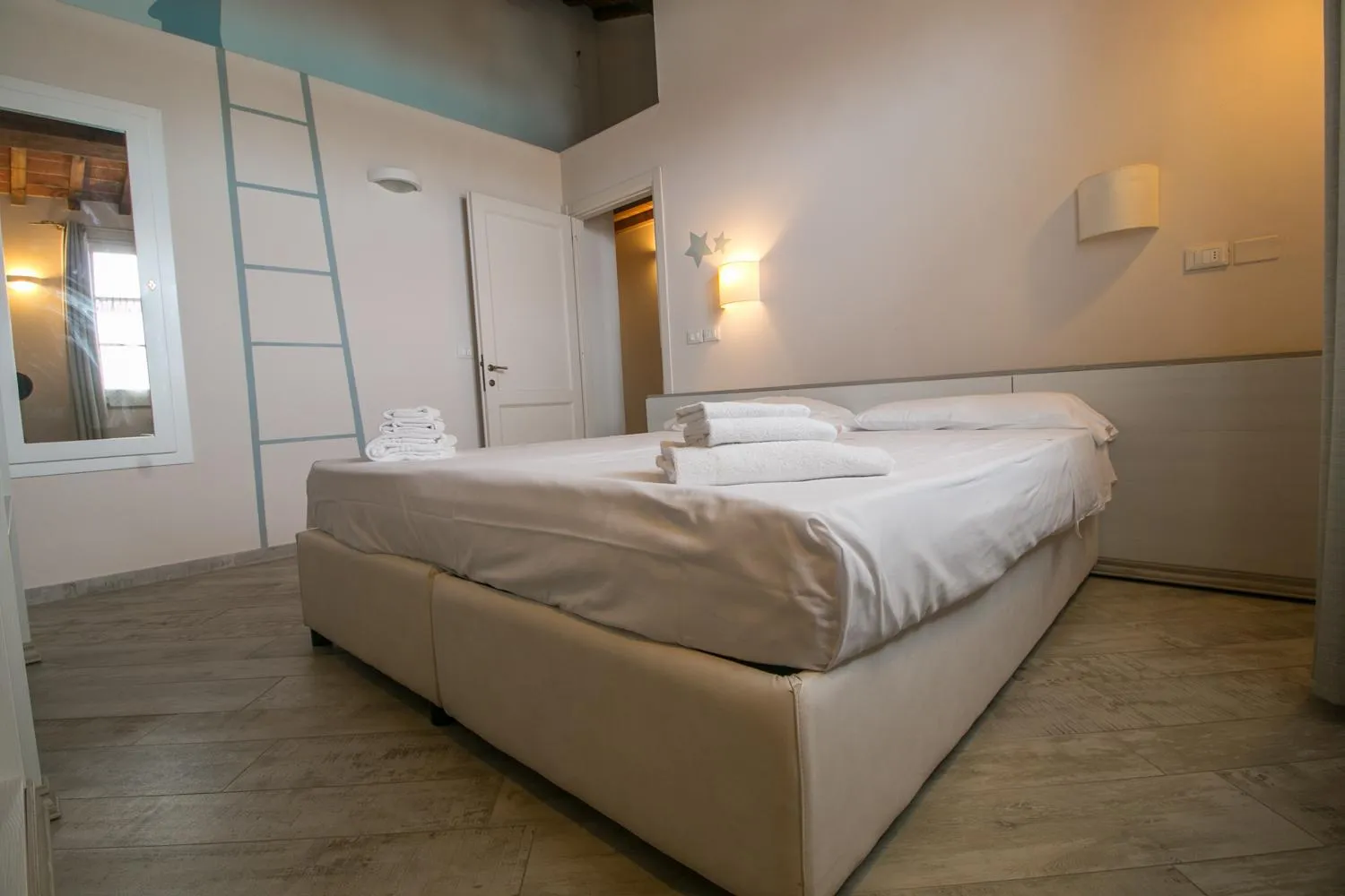 Bed in Fattoria Palazzeta - Pet & Family Friendly