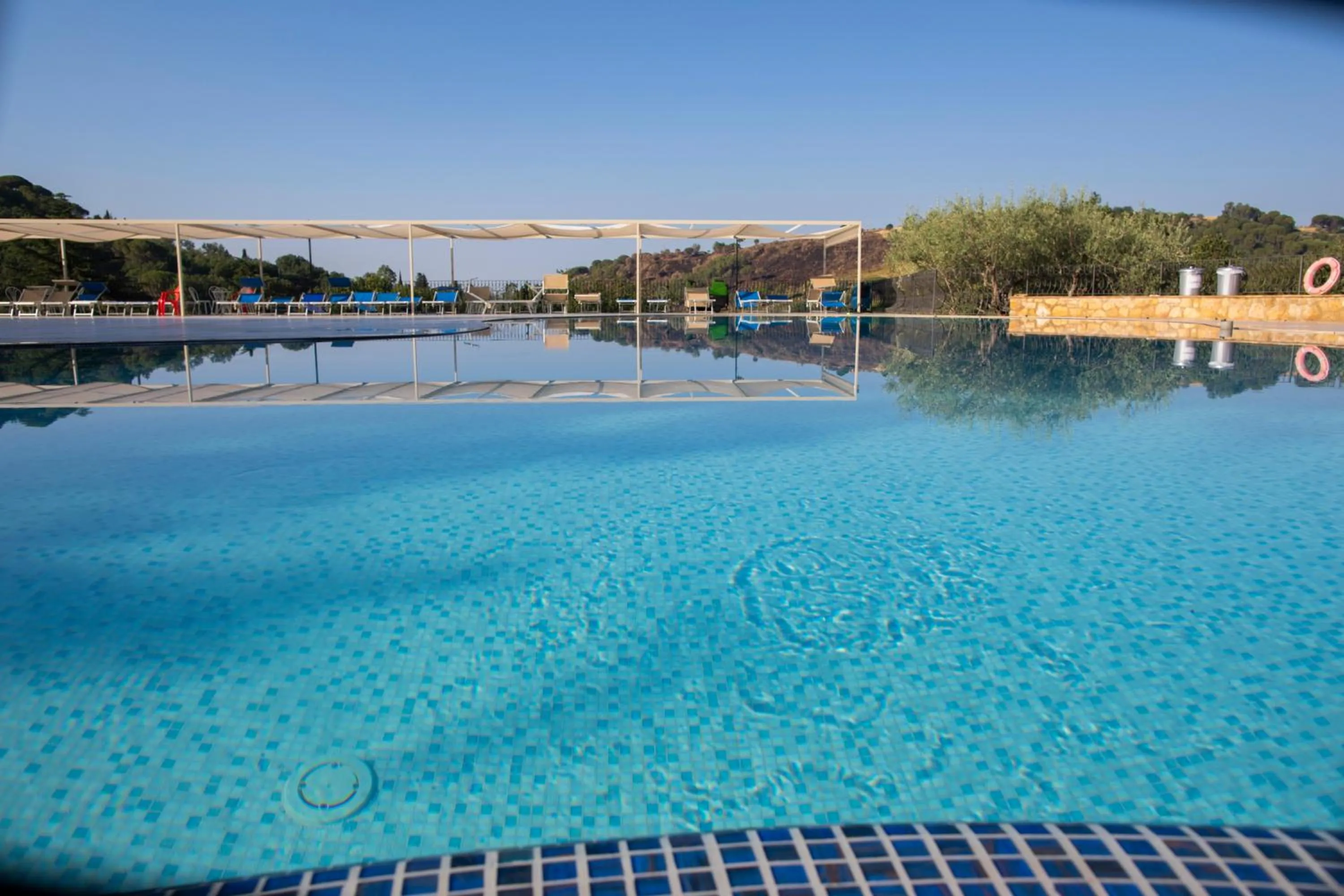 Swimming pool in Leano Agriresort