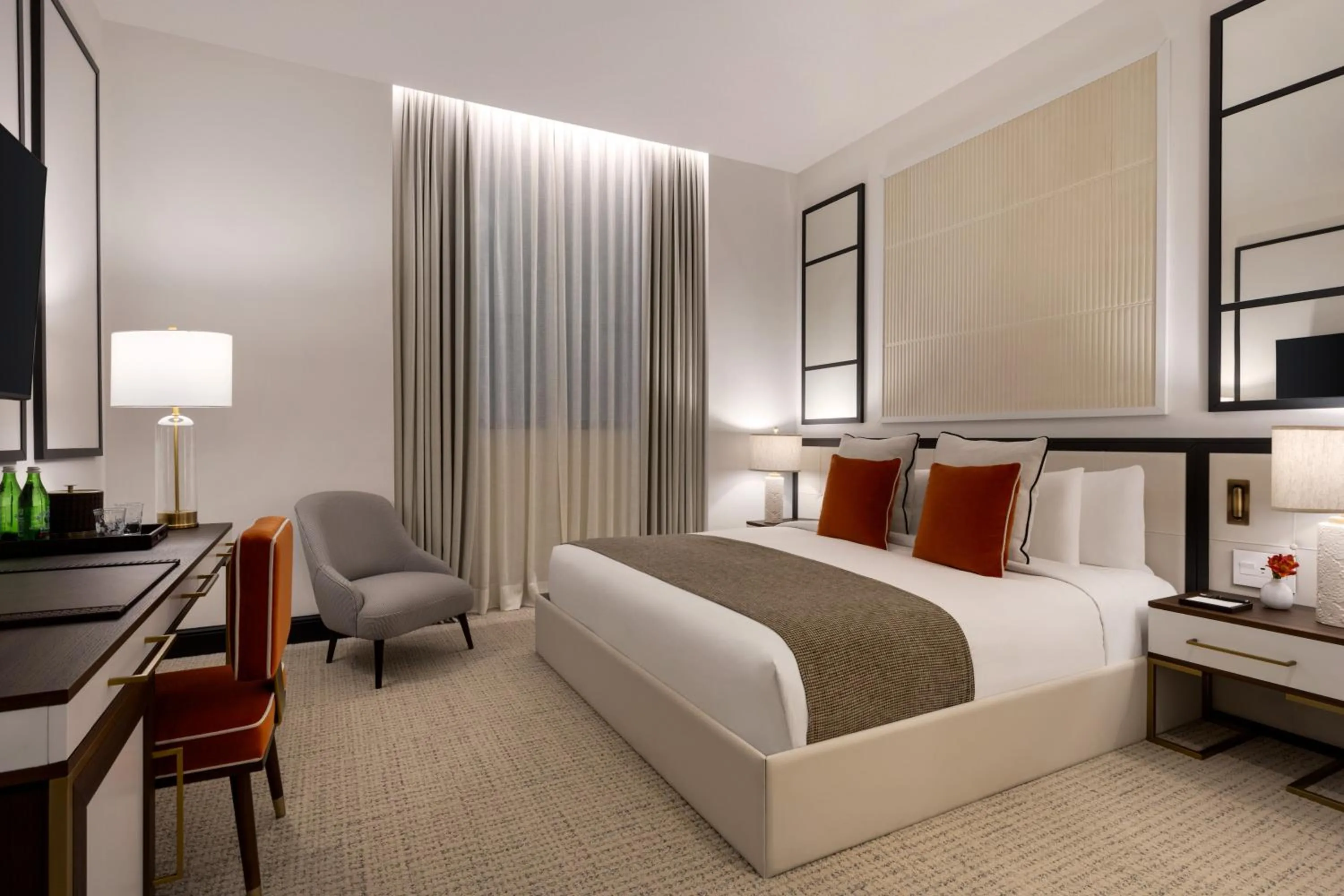 Bed in The Chemists Club Hotel