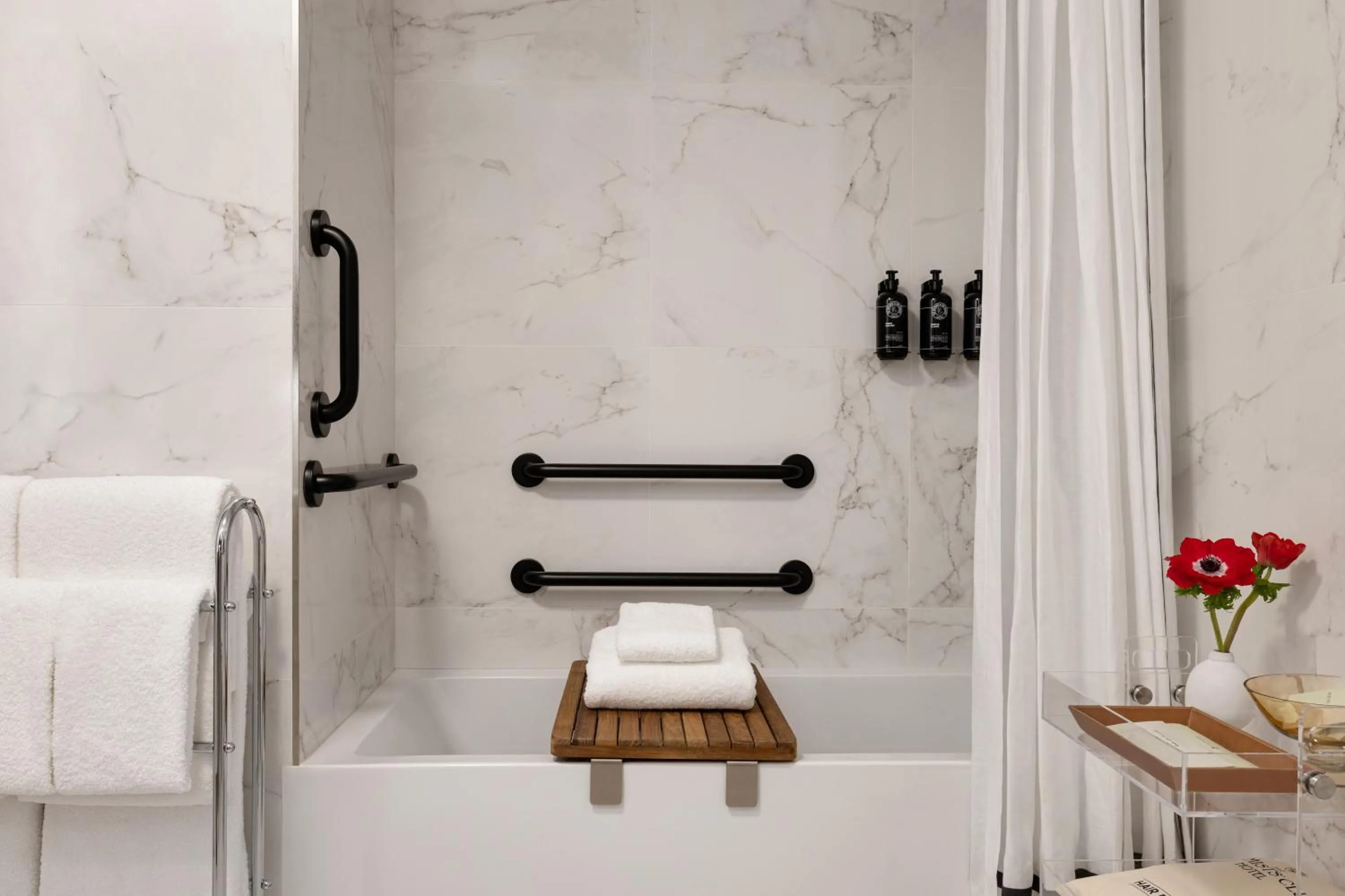 Bathroom in The Chemists Club Hotel