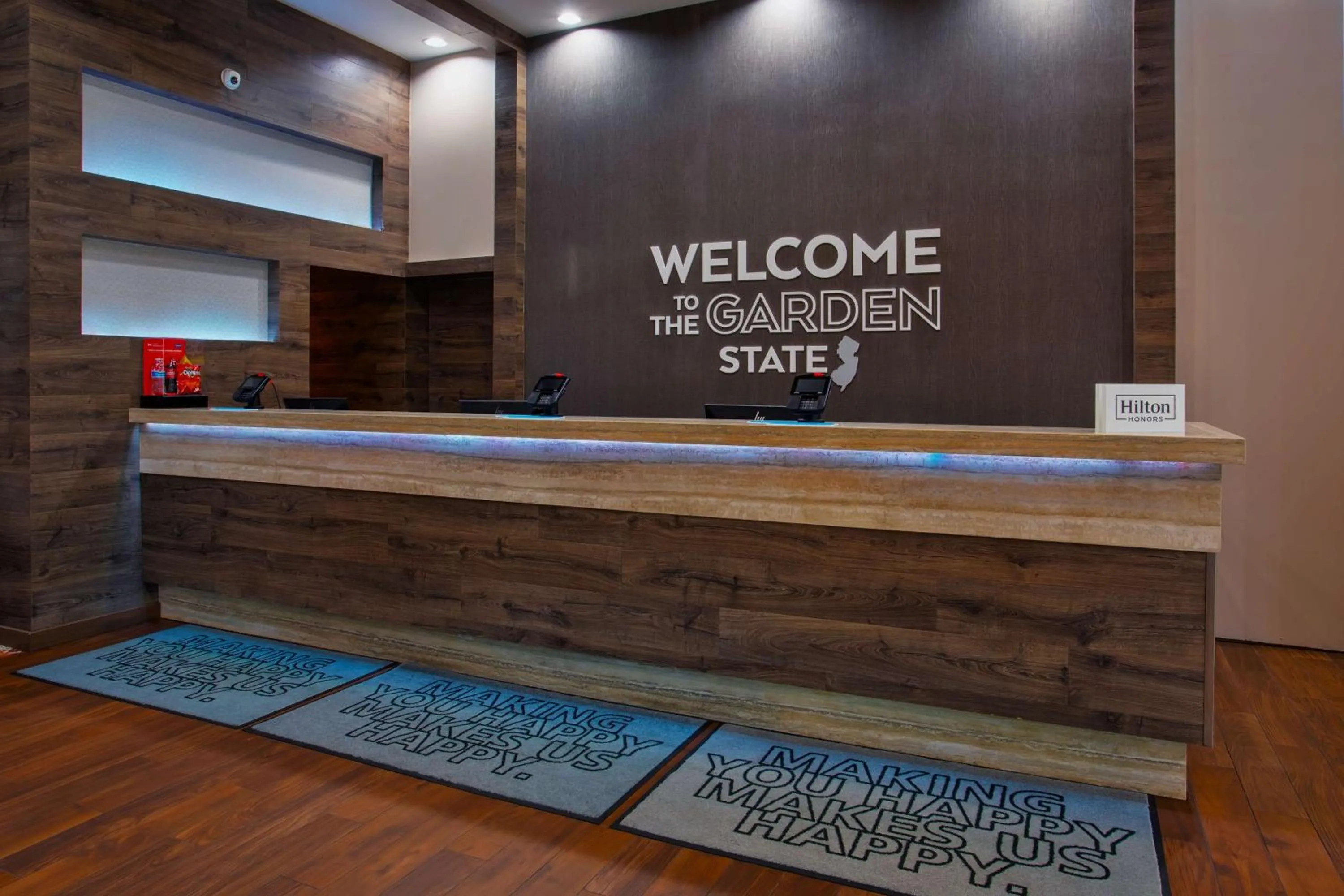 Lobby or reception in Hampton Inn & Suites By Hilton- Newark Airport Elizabeth