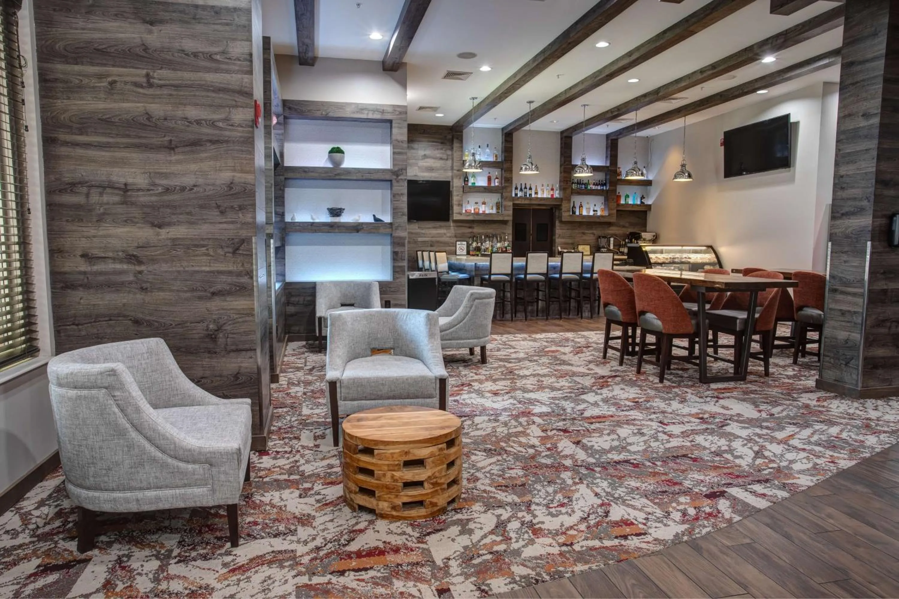 Lobby or reception in Hampton Inn & Suites By Hilton- Newark Airport Elizabeth