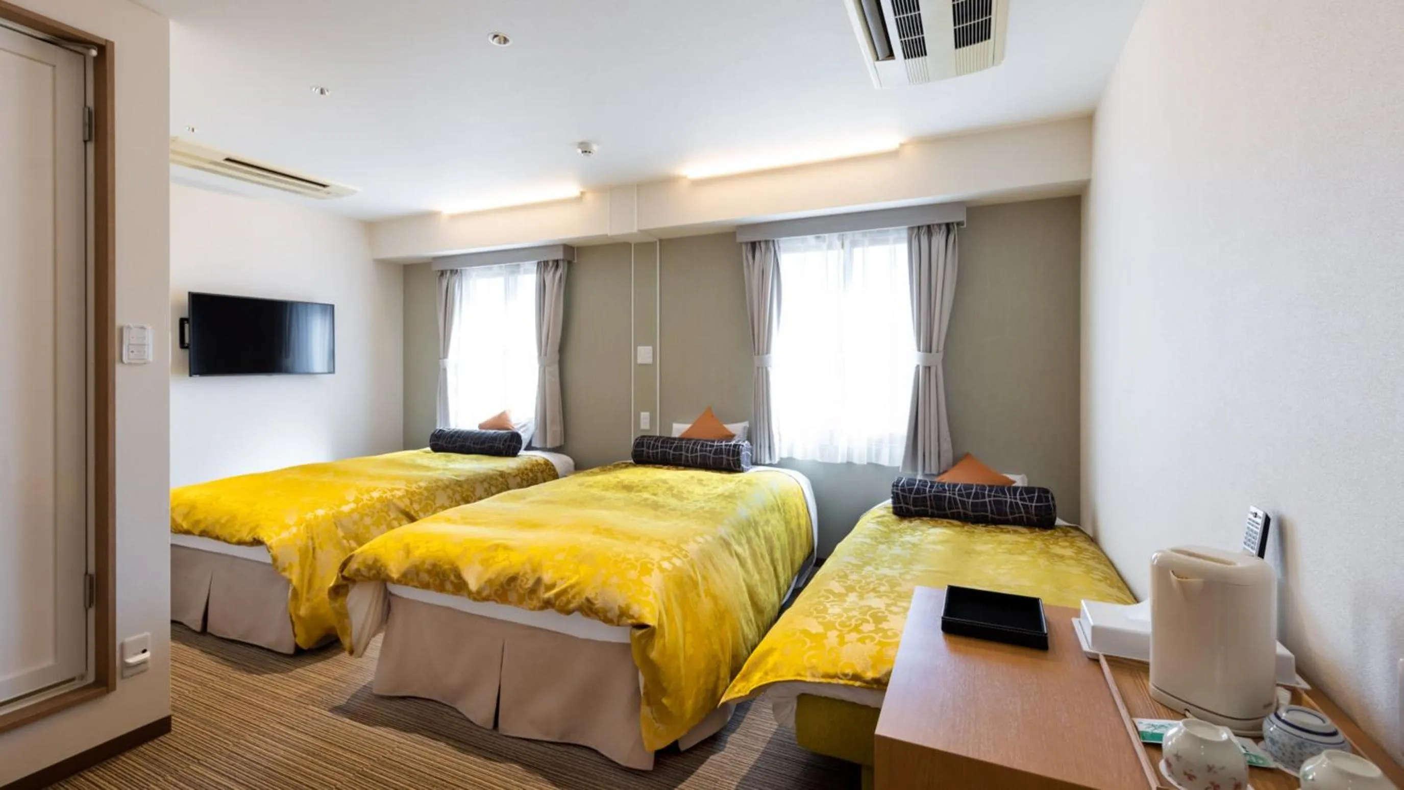 Bed in Hotel Dorf Shizuoka