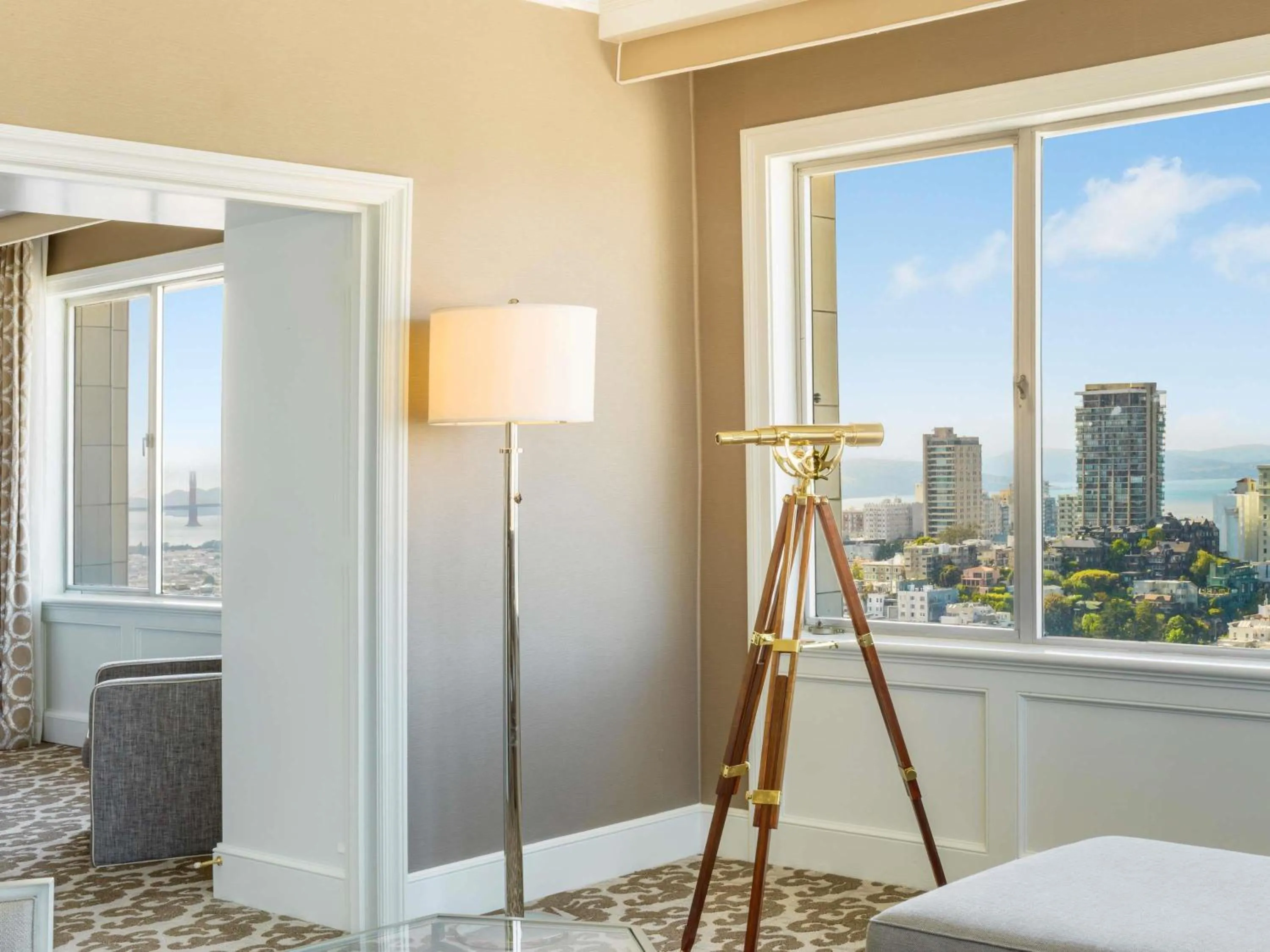 Bedroom in Fairmont San Francisco